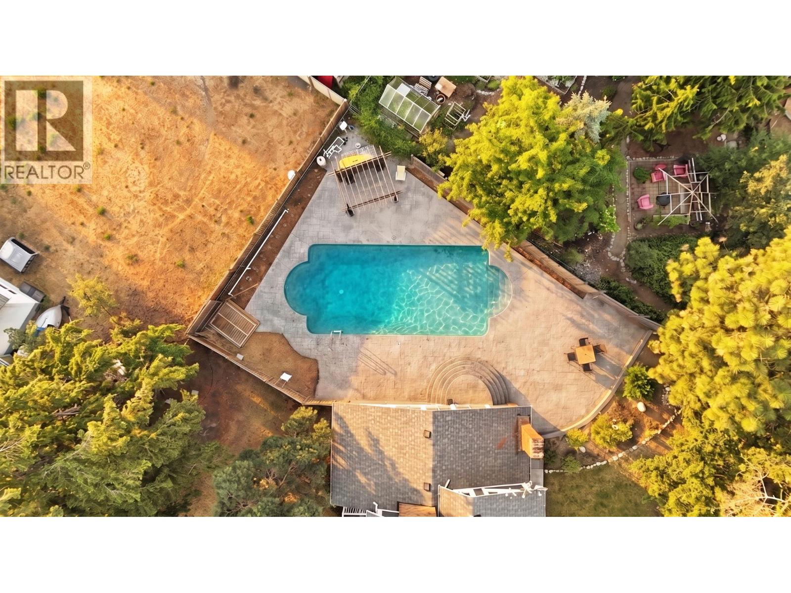 694 Mcclure Road, Kelowna, British Columbia  V1W 1M1 - Photo 45 - 10398644