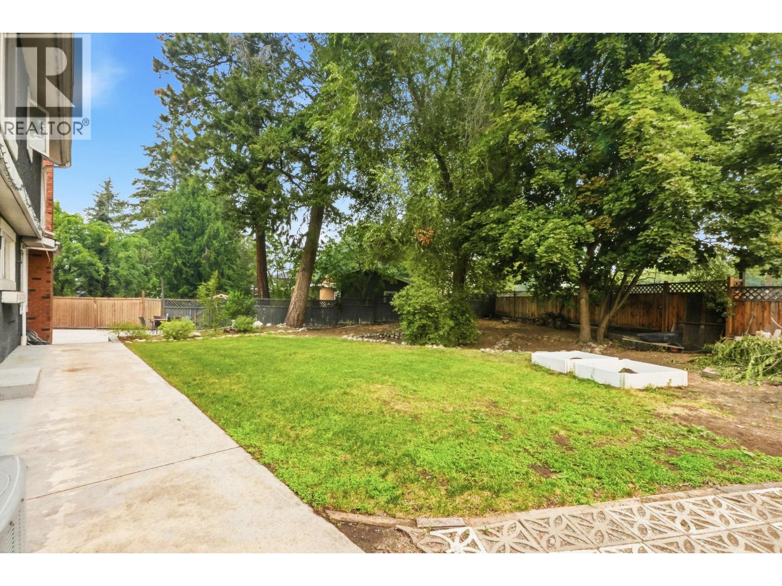 694 Mcclure Road, Kelowna, British Columbia  V1W 1M1 - Photo 53 - 10398644