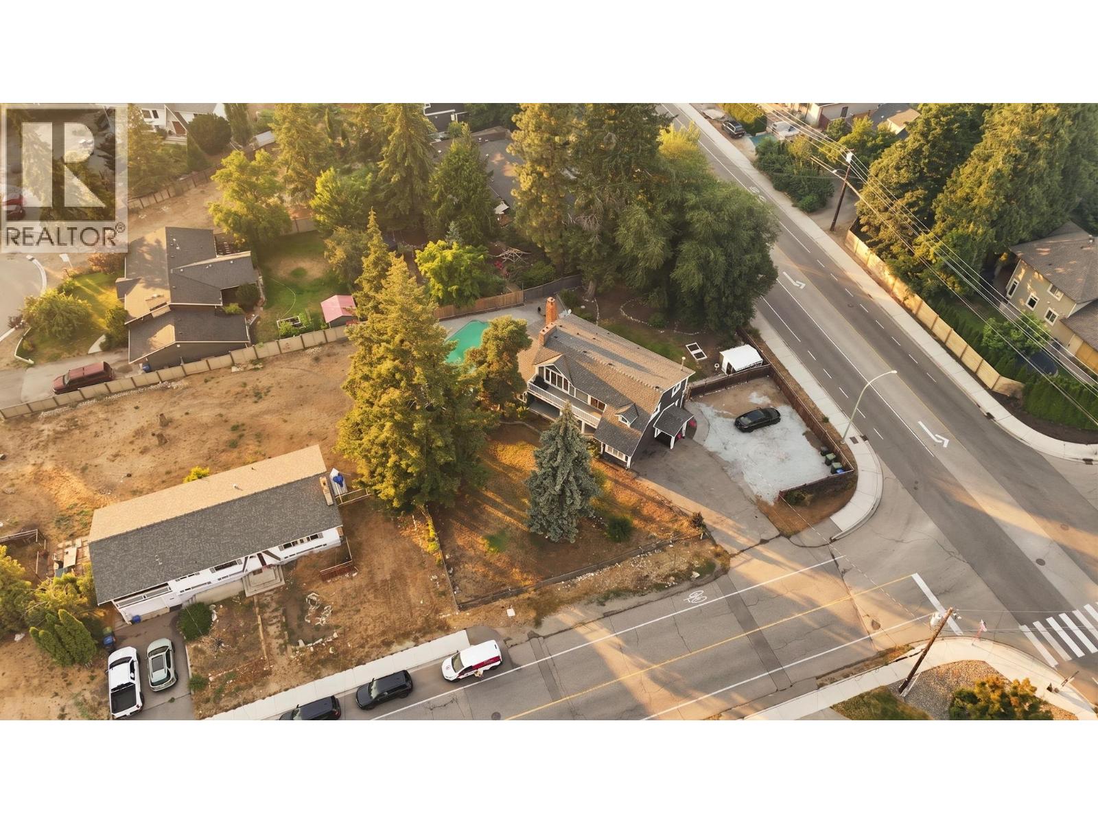 694 Mcclure Road, Kelowna, British Columbia  V1W 1M1 - Photo 55 - 10398644