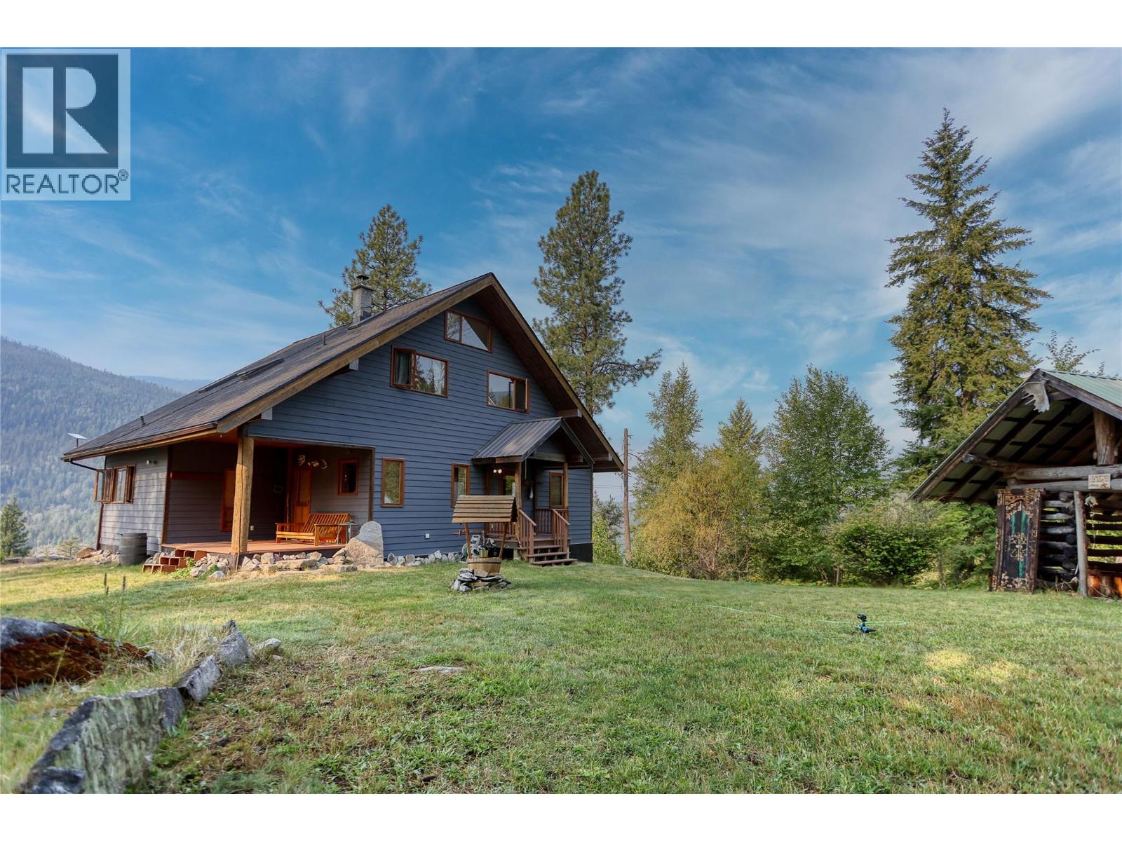220 Grohman Creek Road, Nelson, British Columbia  V1L 5P3 - Photo 2 - 10398761
