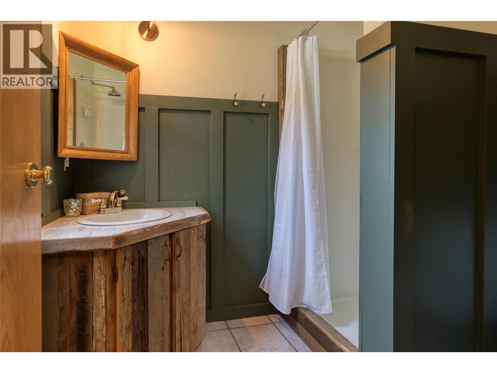 220 Grohman Creek Road, Nelson, British Columbia  V1L 5P3 - Photo 20 - 10398761