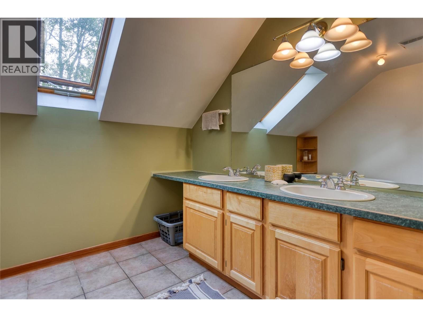 220 Grohman Creek Road, Nelson, British Columbia  V1L 5P3 - Photo 42 - 10398761