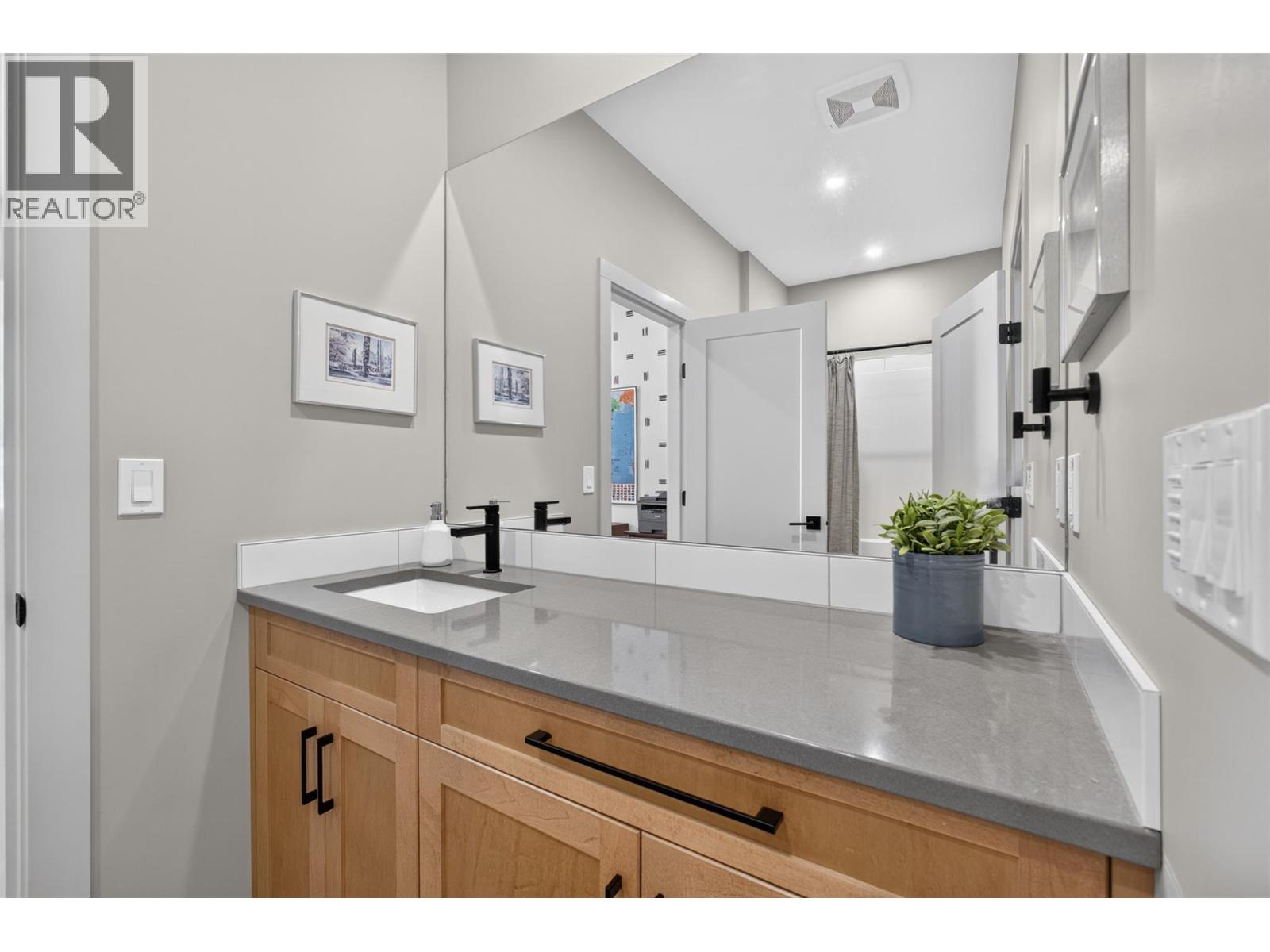 9823 Cathedral Drive, Silver Star, British Columbia  V1B 0S1 - Photo 26 - 10397394