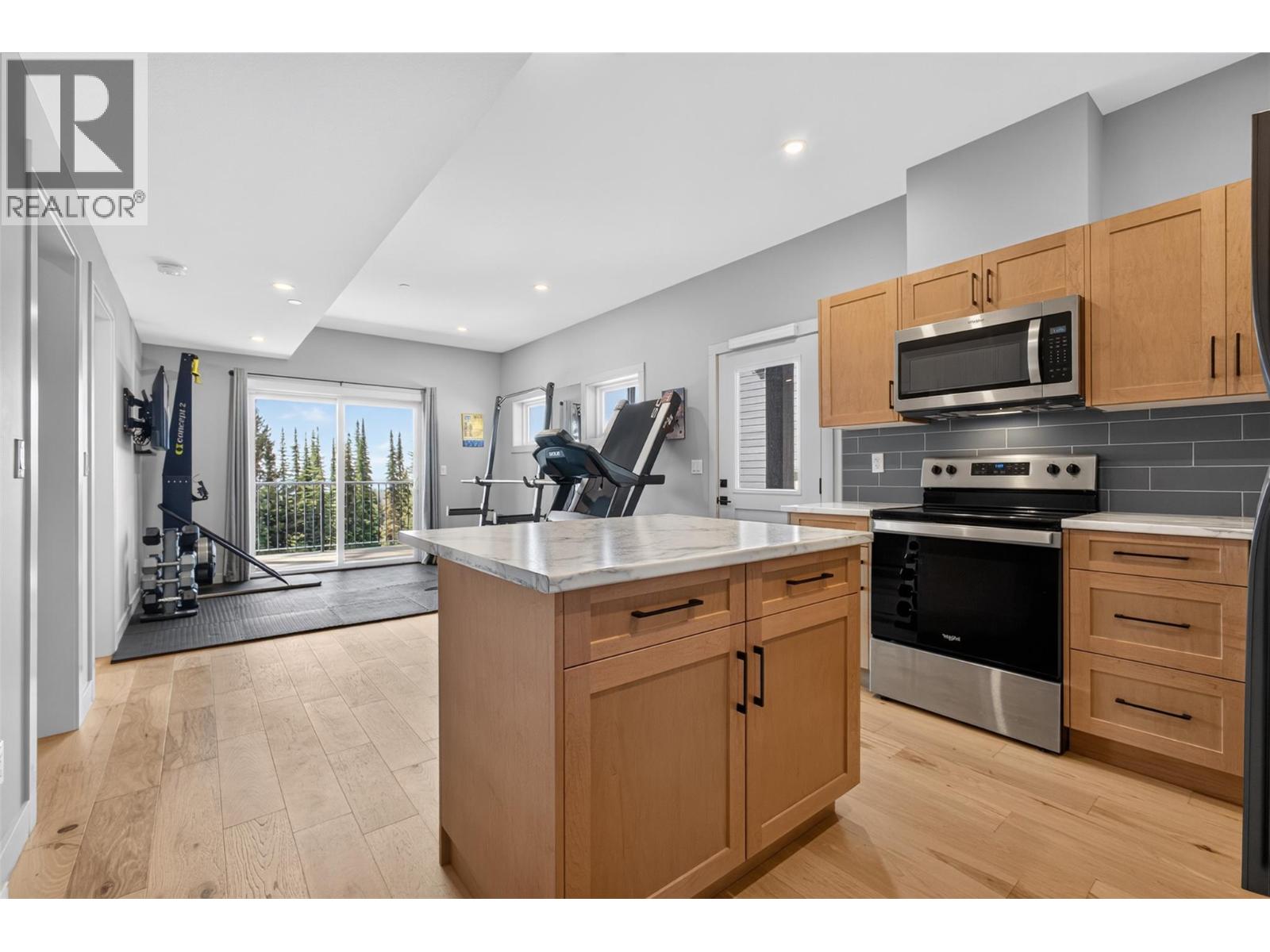9823 Cathedral Drive, Silver Star, British Columbia  V1B 0S1 - Photo 32 - 10397394