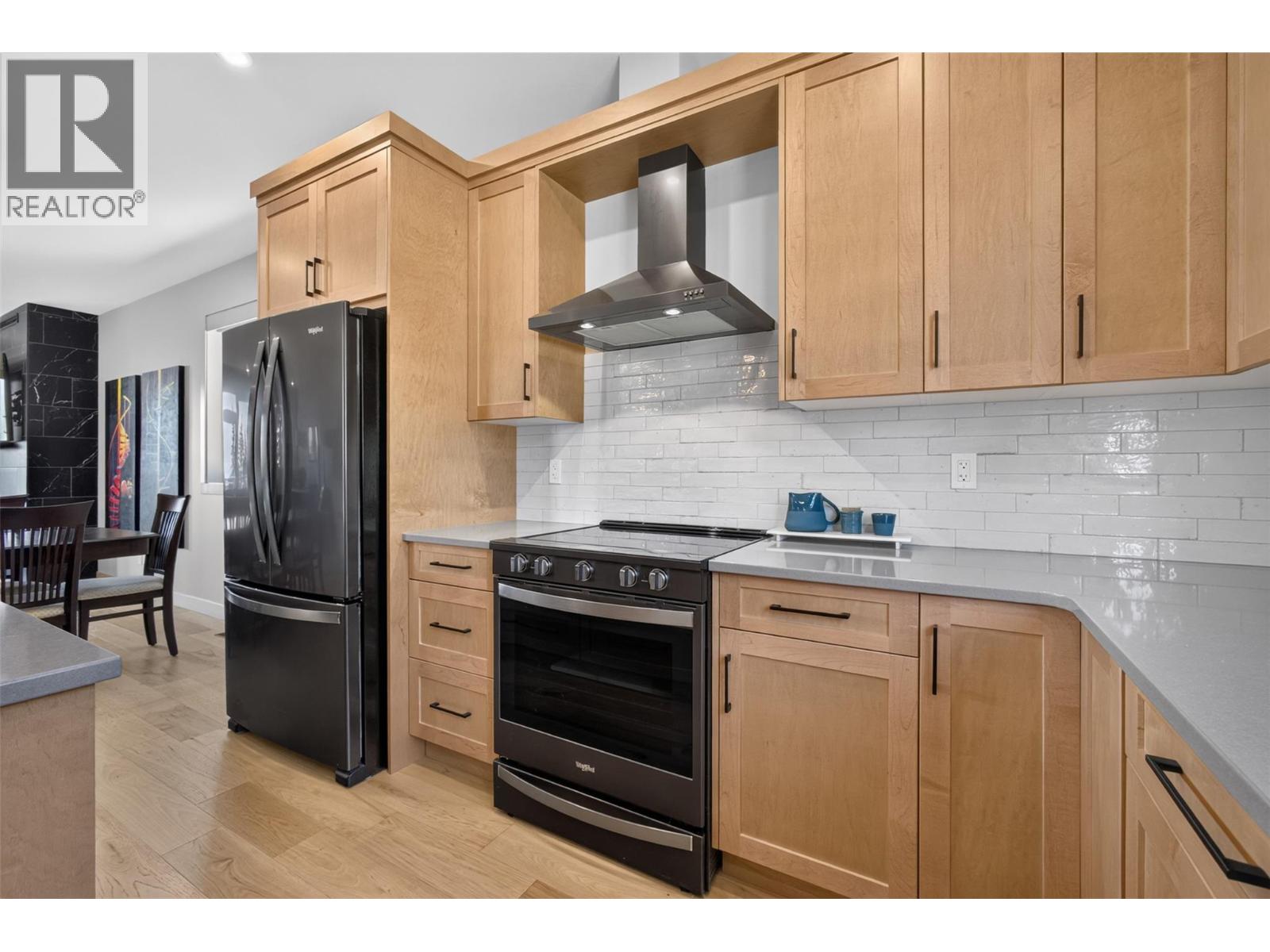 9823 Cathedral Drive, Silver Star, British Columbia  V1B 0S1 - Photo 4 - 10397394