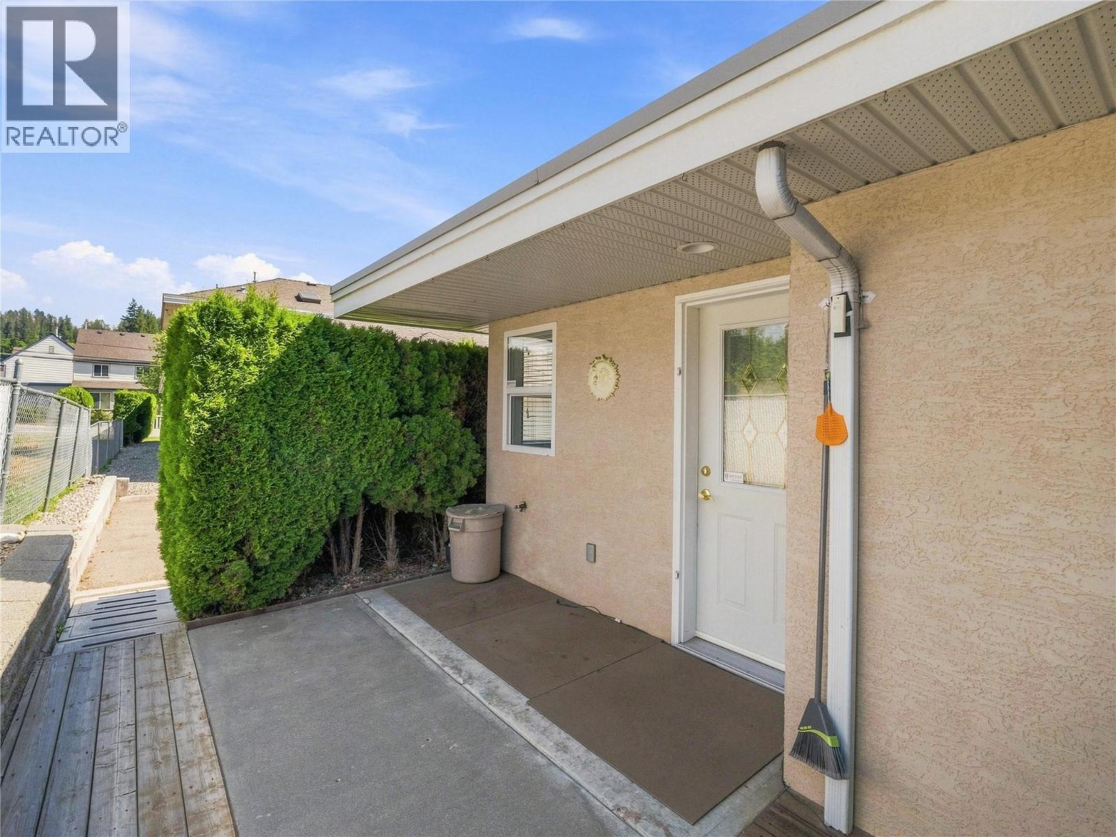 51 8 Avenue Sw Unit# 14, Salmon Arm, British Columbia  V1E 3L9 - Photo 28 - 10398760