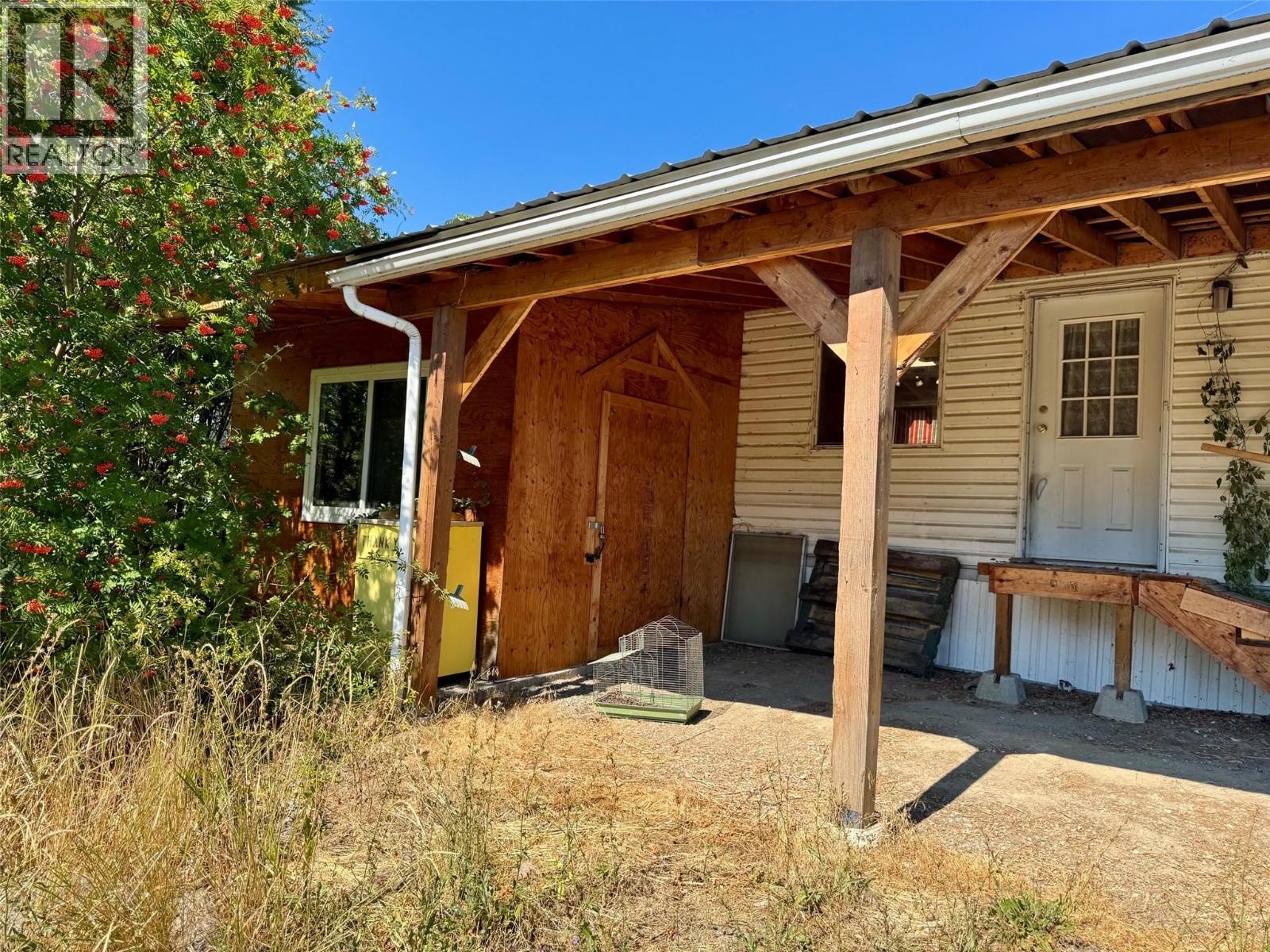 3701 3 Highway Unit# 1, Erickson, British Columbia  V0B 1G1 - Photo 3 - 10398518