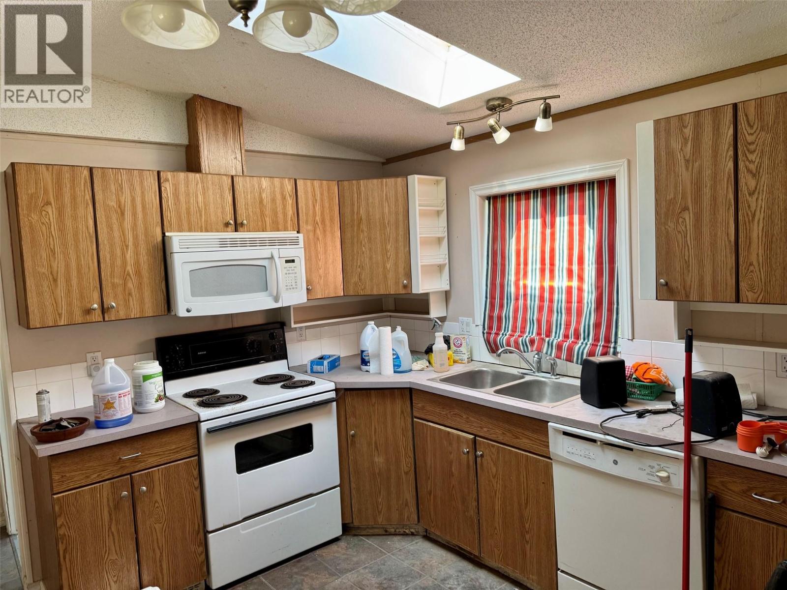 3701 3 Highway Unit# 1, Erickson, British Columbia  V0B 1G1 - Photo 8 - 10398518