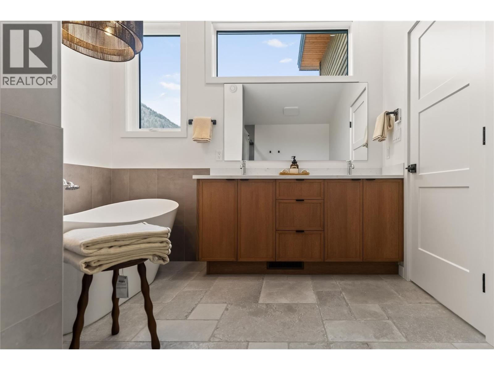 445 Canyon Trail Unit# C, Fernie, British Columbia  V0B 1M5 - Photo 54 - 10398539