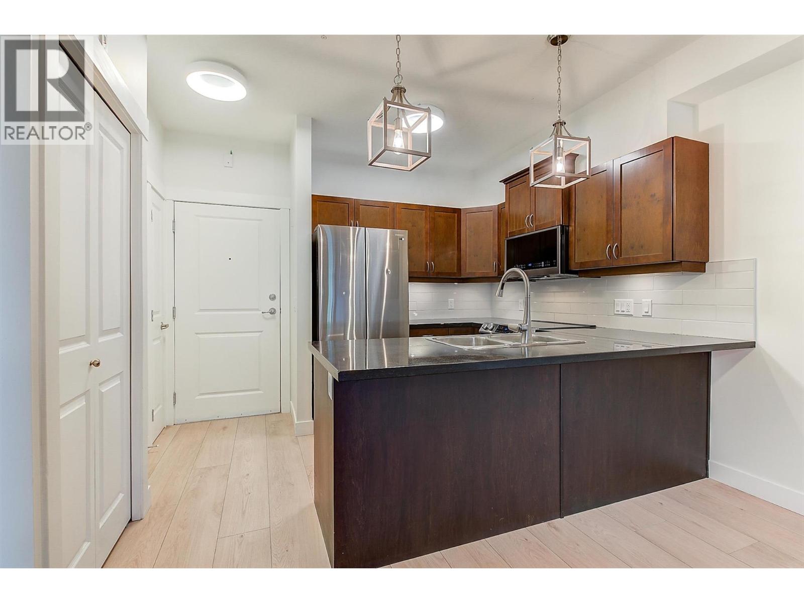 3533 Carrington Road Unit# 102, West Kelowna, British Columbia  V4T 2Z9 - Photo 4 - 10398783