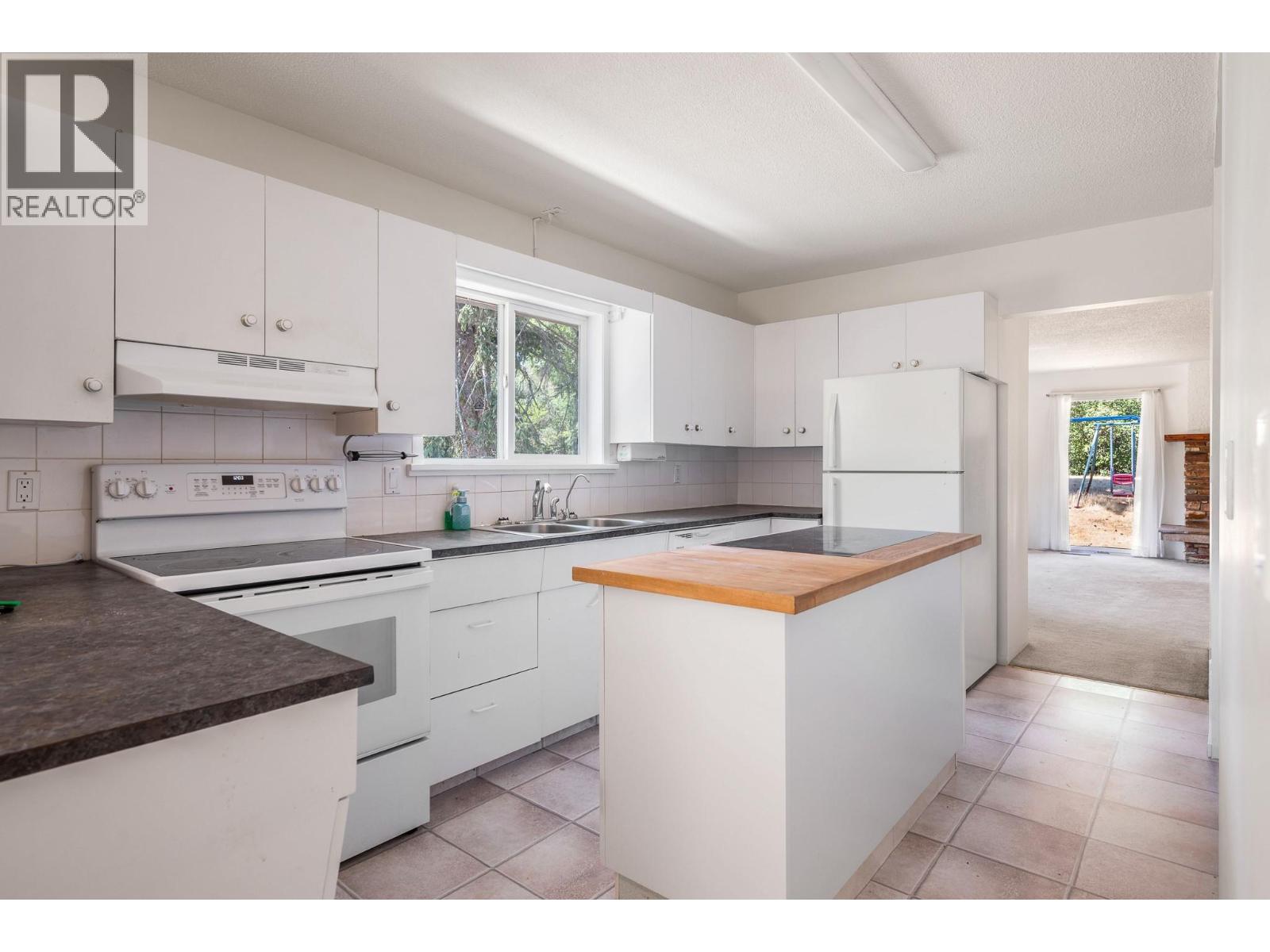 506 Browne Road, Vernon, British Columbia  V1T 7M1 - Photo 7 - 10376026