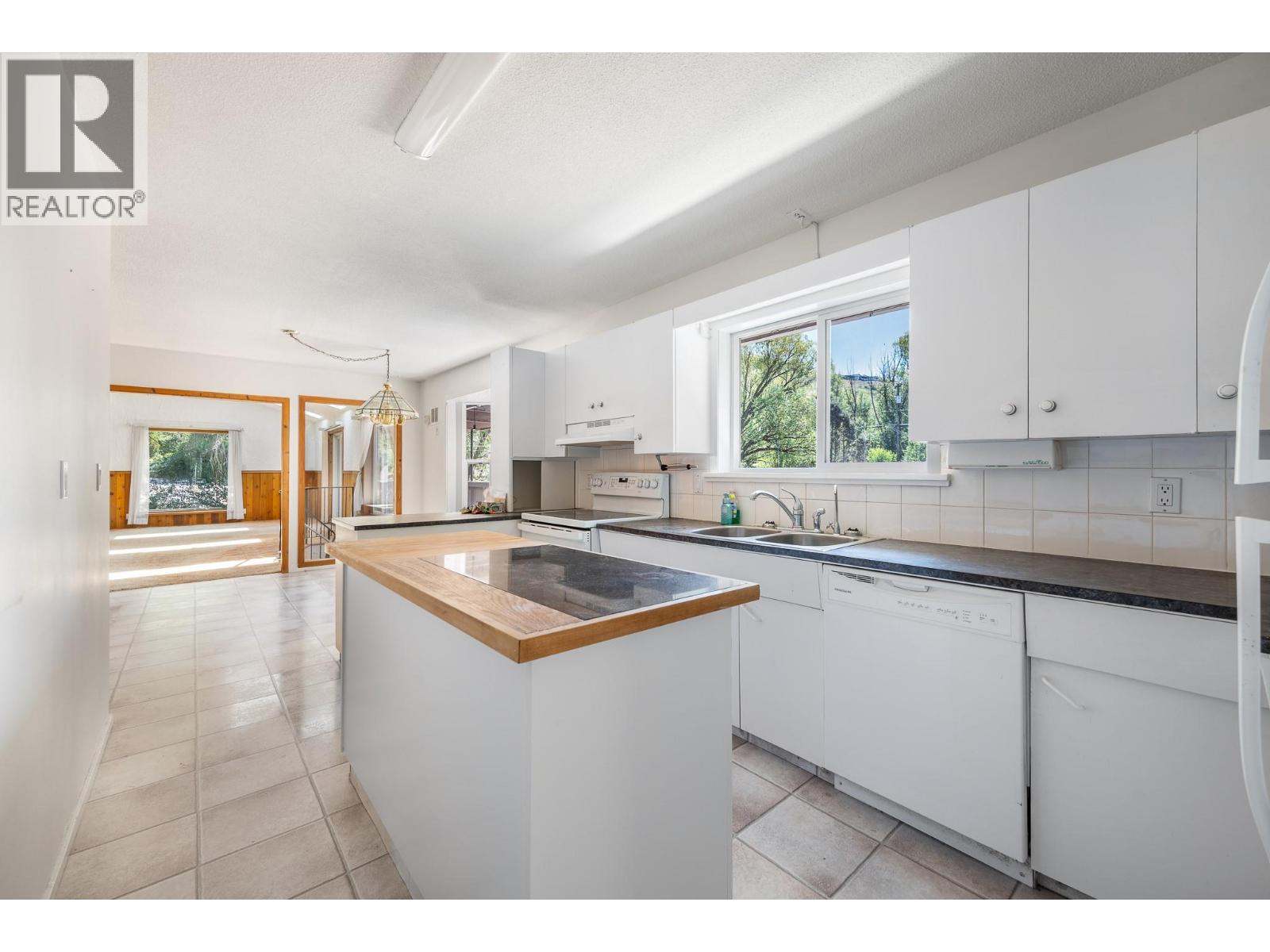 506 Browne Road, Vernon, British Columbia  V1T 7M1 - Photo 8 - 10376026