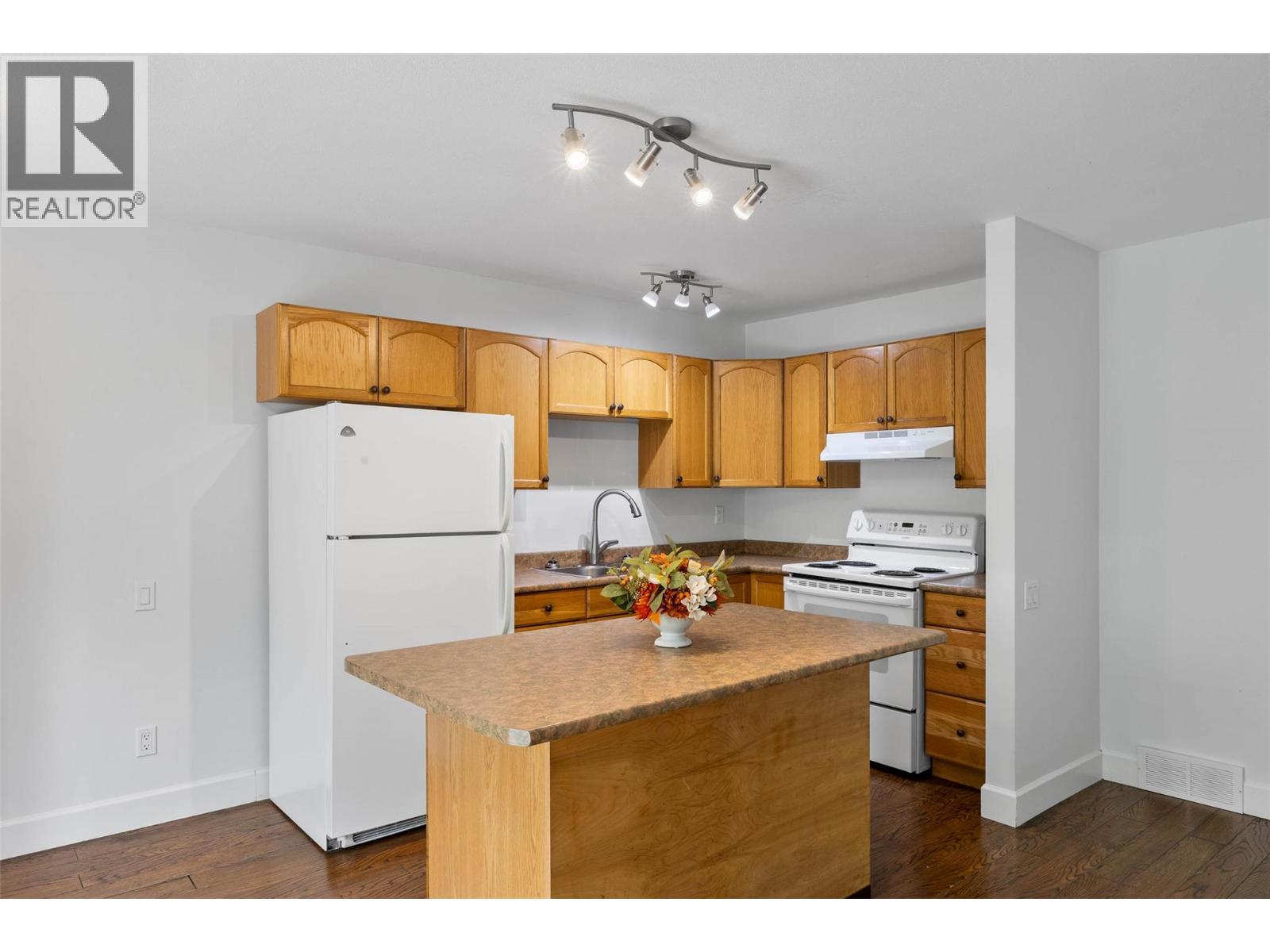 643 Mcbeth Place Unit# 116, Kamloops, British Columbia  V2C 5V9 - Photo 4 - 10398746