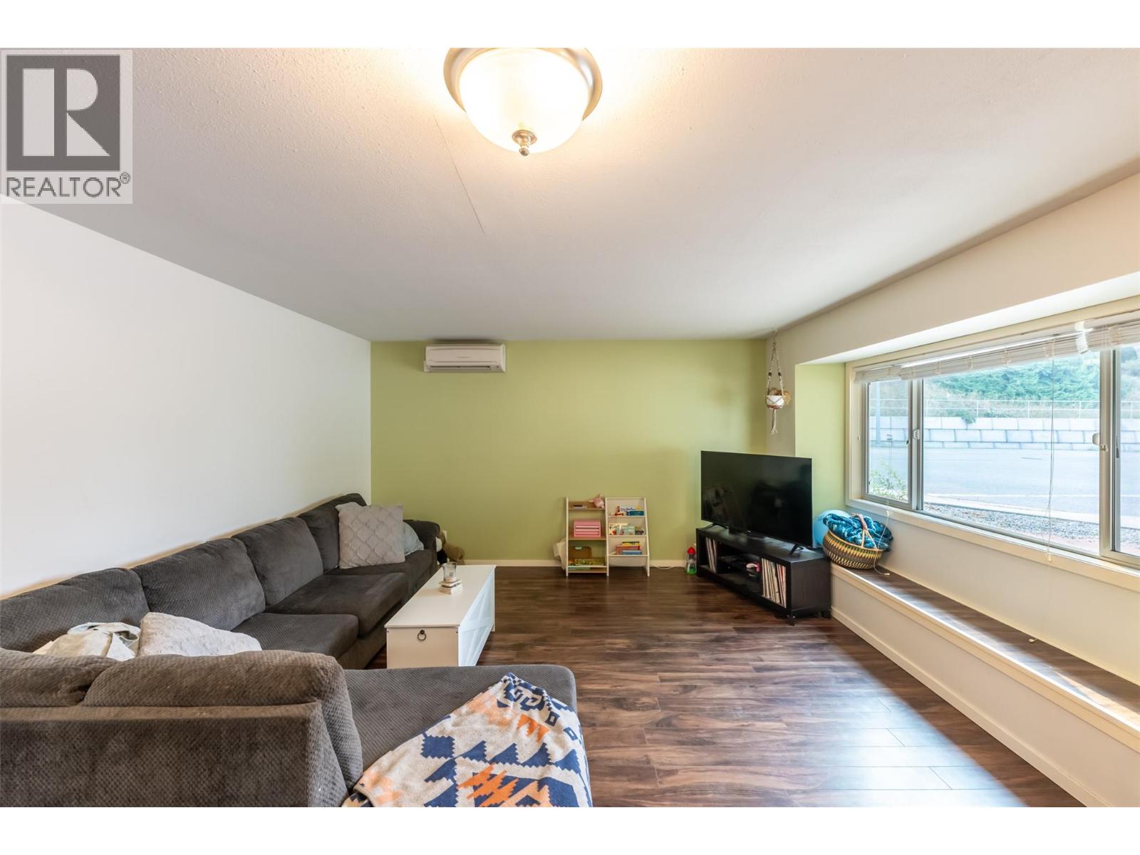 278 Redwing Place, Oliver, British Columbia  V0H 1T4 - Photo 2 - 10397741