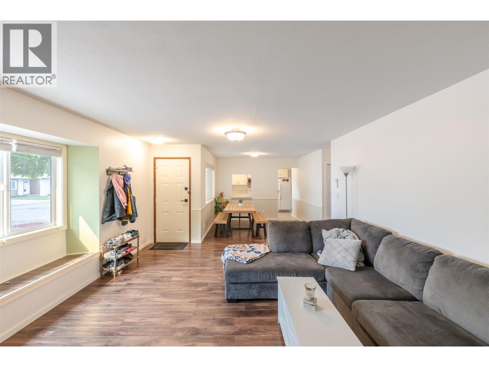 278 Redwing Place, Oliver, British Columbia  V0H 1T4 - Photo 3 - 10397741