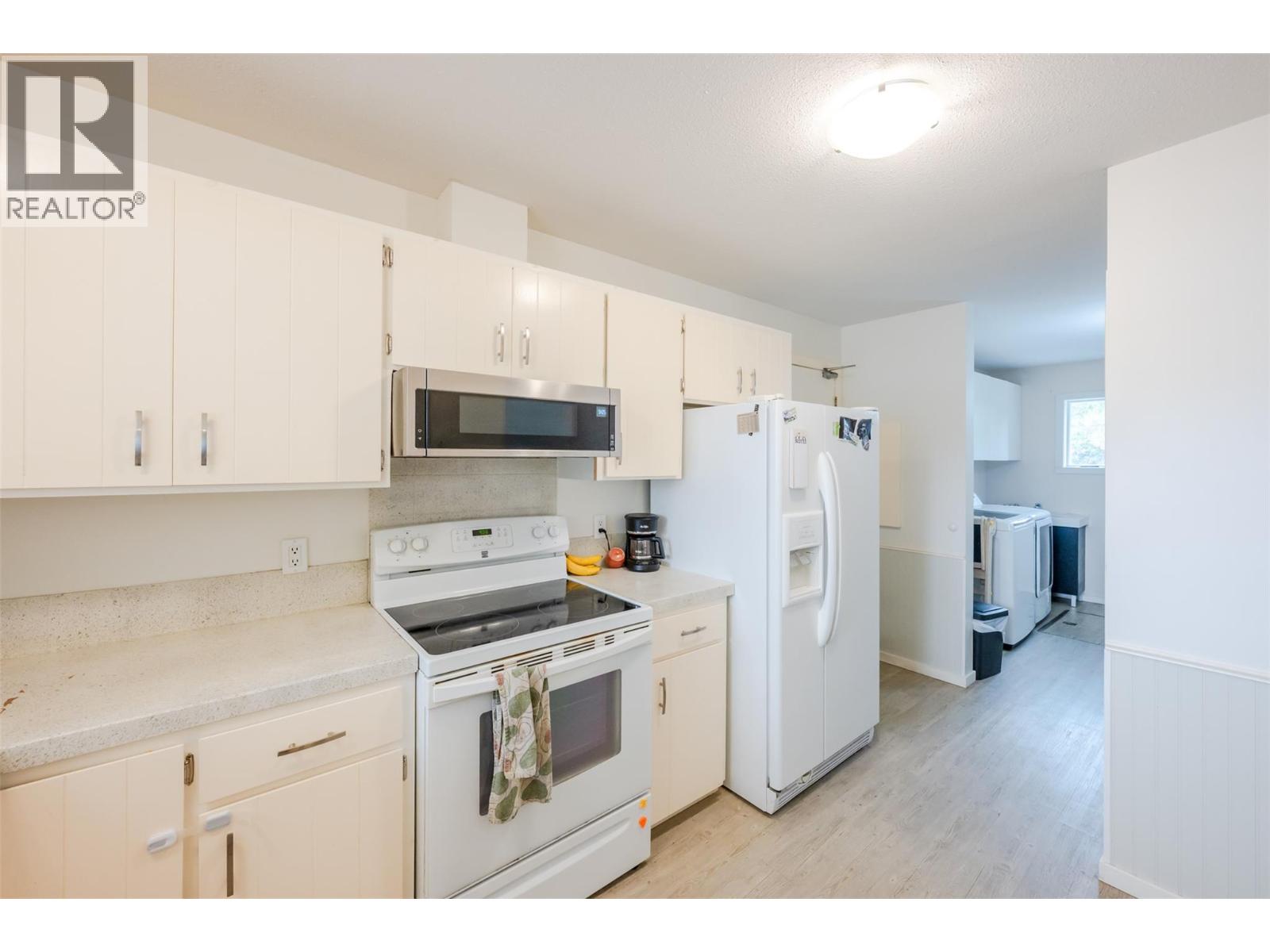 278 Redwing Place, Oliver, British Columbia  V0H 1T4 - Photo 8 - 10397741