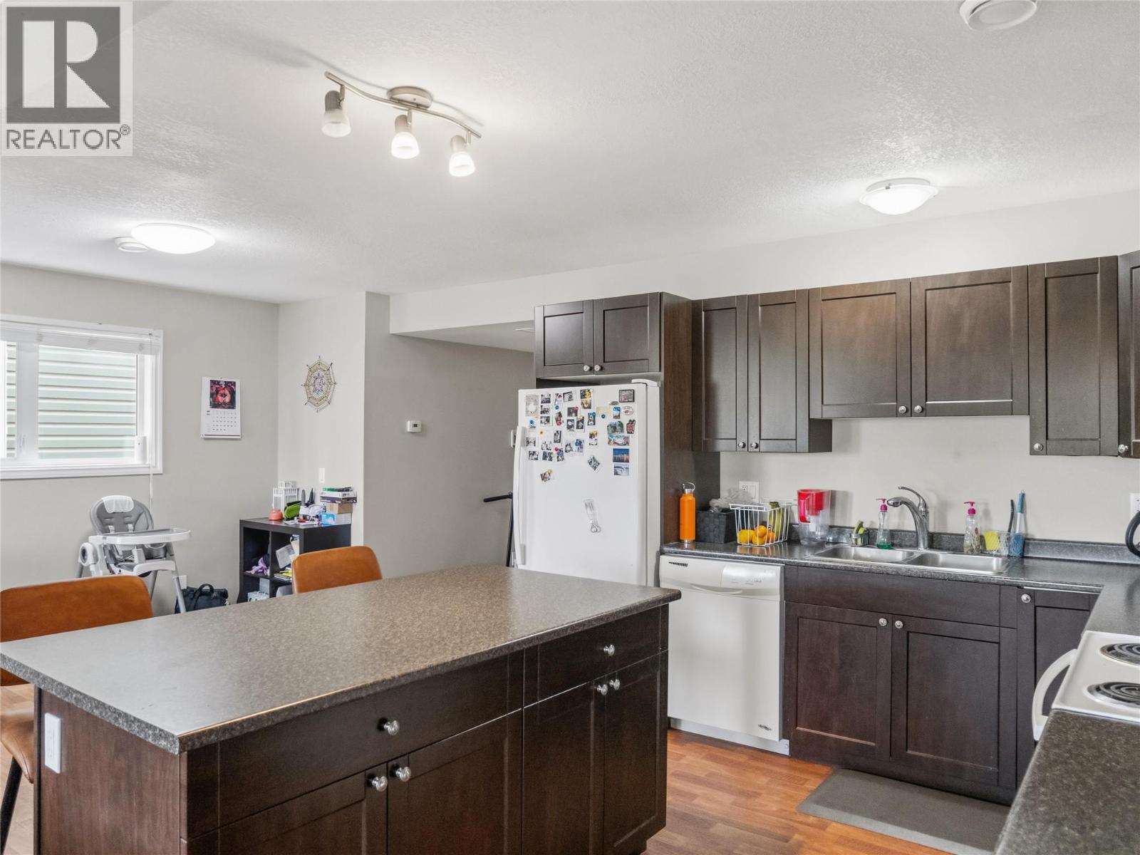 8206 18 Street, Dawson Creek, British Columbia  V1G 0G4 - Photo 4 - 10398696