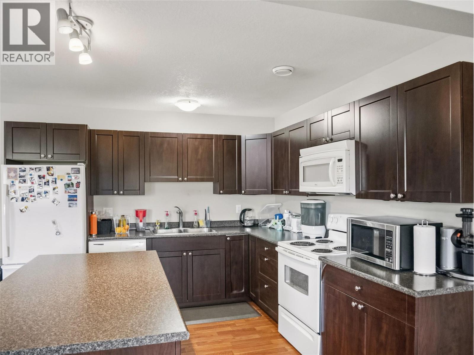 8206 18 Street, Dawson Creek, British Columbia  V1G 0G4 - Photo 5 - 10398696