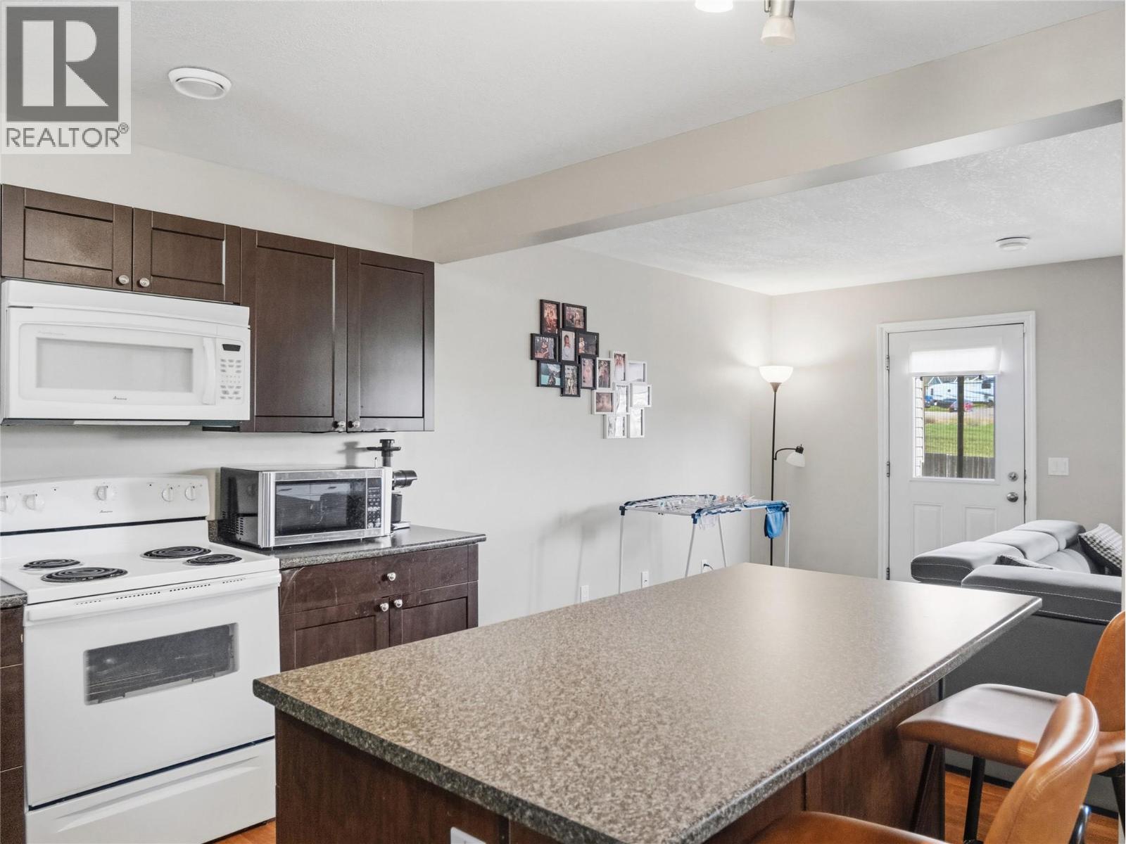 8206 18 Street, Dawson Creek, British Columbia  V1G 0G4 - Photo 7 - 10398696