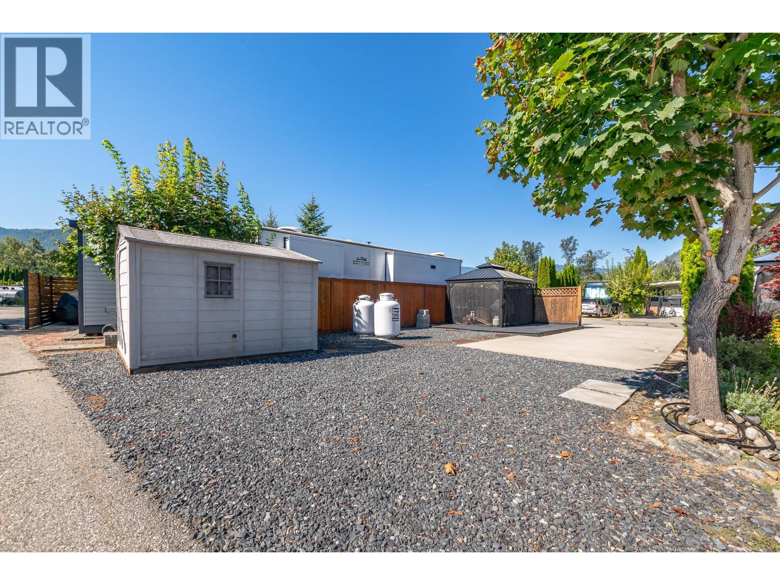 1383 Silver Sands Road Unit# 30, Sicamous, British Columbia  V0E 2V4 - Photo 2 - 10398648