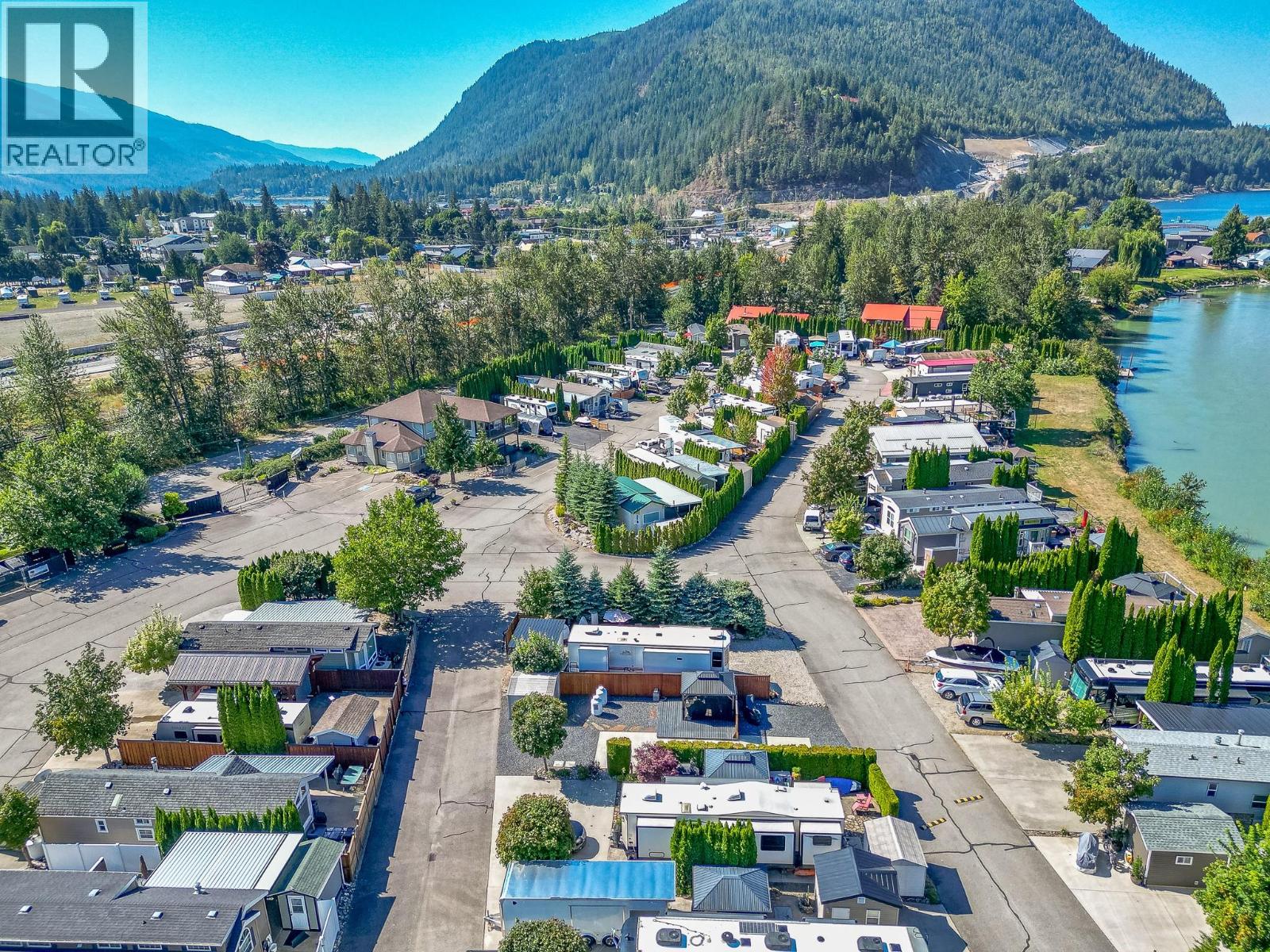 1383 Silver Sands Road Unit# 30, Sicamous, British Columbia  V0E 2V4 - Photo 24 - 10398648