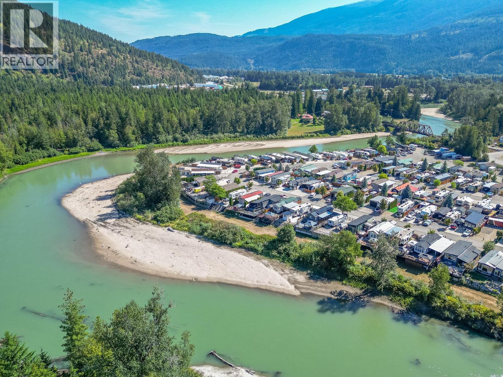 1383 Silver Sands Road Unit# 30, Sicamous, British Columbia  V0E 2V4 - Photo 34 - 10398648