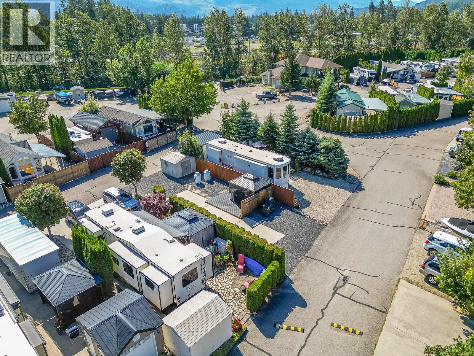 1383 Silver Sands Road Unit# 30, Sicamous, British Columbia  V0E 2V4 - Photo 38 - 10398648