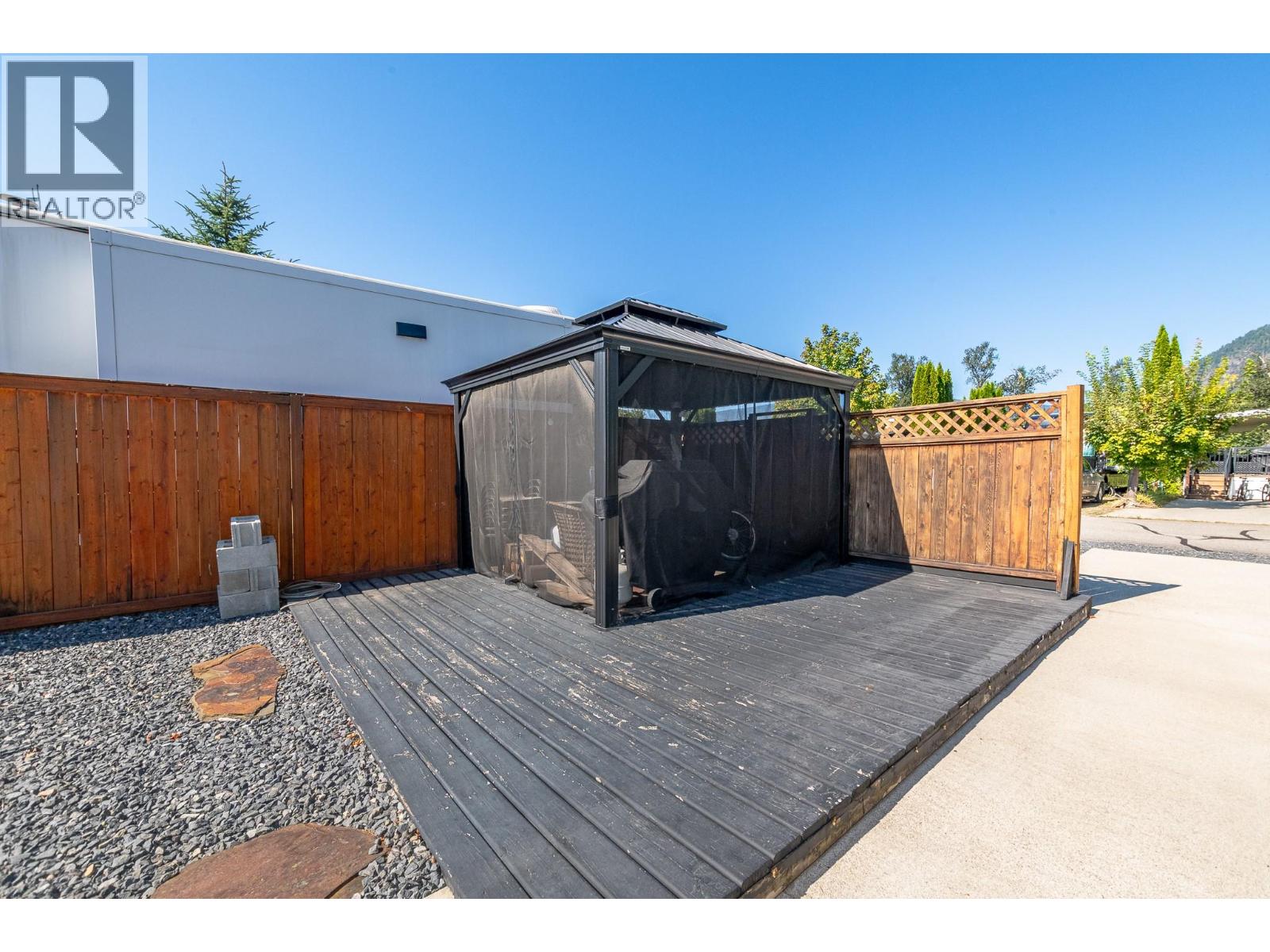 1383 Silver Sands Road Unit# 30, Sicamous, British Columbia  V0E 2V4 - Photo 6 - 10398648