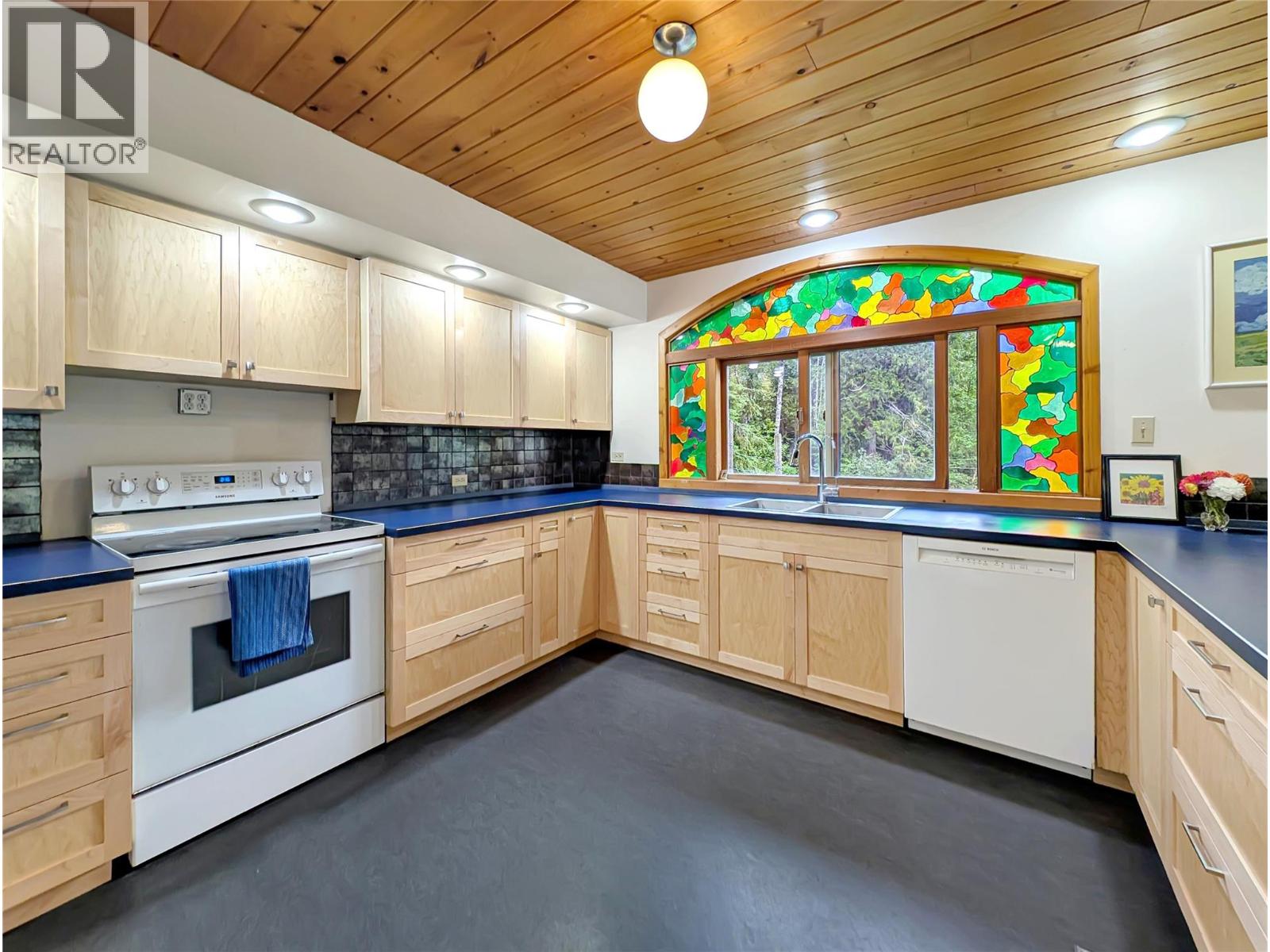 6518 Slocan River Road, Winlaw, British Columbia  V0G 2J0 - Photo 24 - 10398770