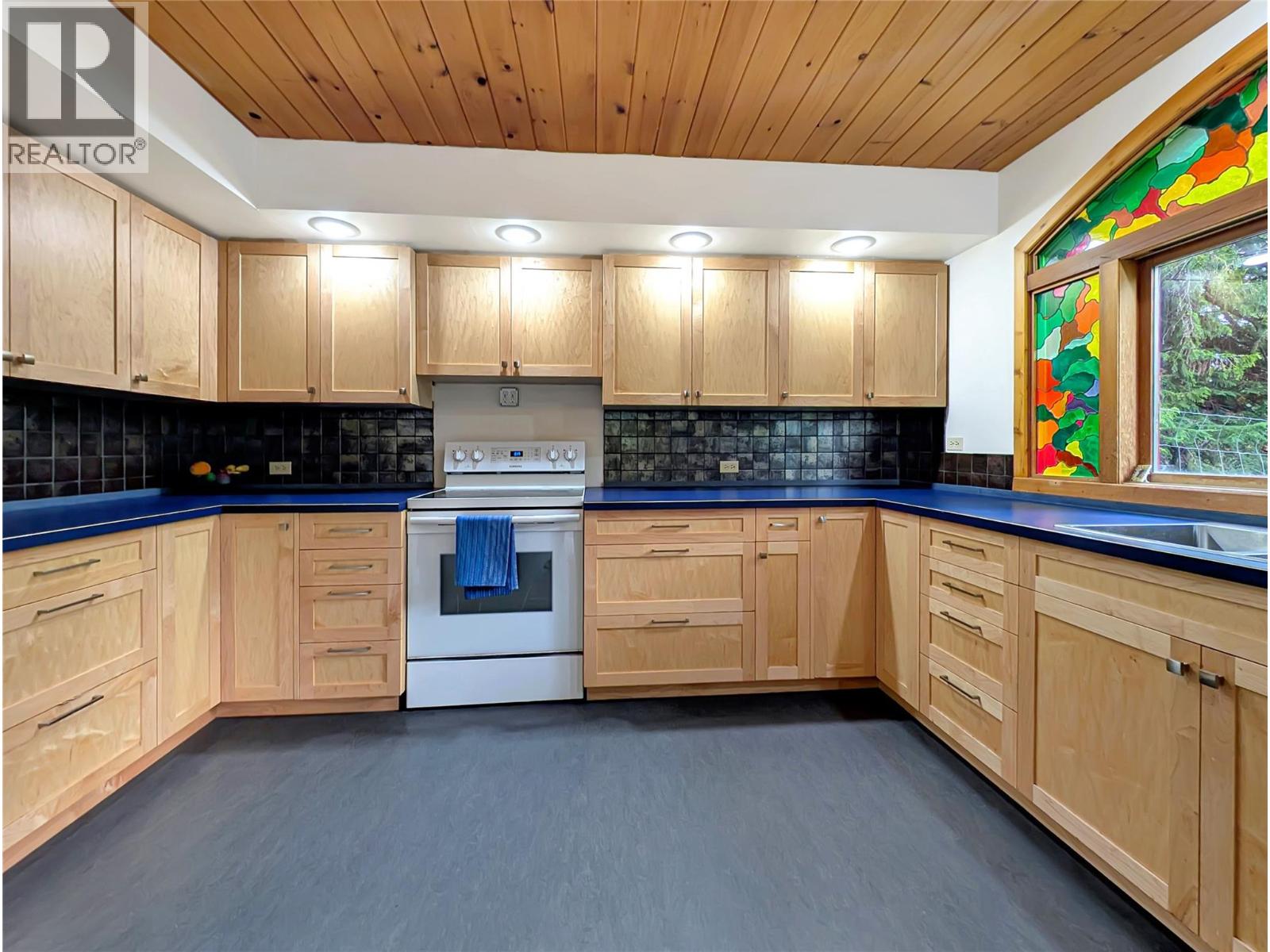 6518 Slocan River Road, Winlaw, British Columbia  V0G 2J0 - Photo 25 - 10398770