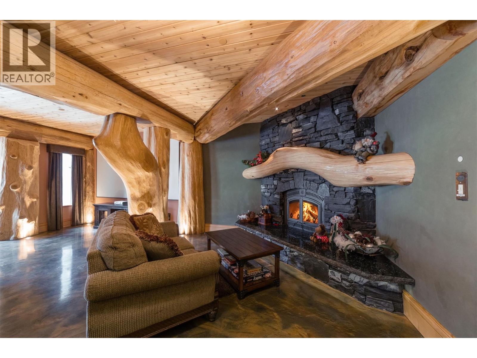 525 Feathertop Way, Big White, British Columbia  V1P 1P3 - Photo 8 - 10398378