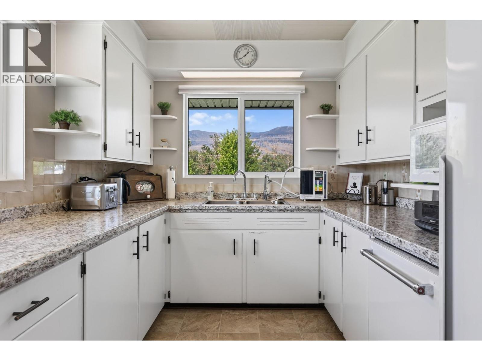 2156 Back Valley Road, Cache Creek, British Columbia  V0K 1H0 - Photo 8 - 10398704