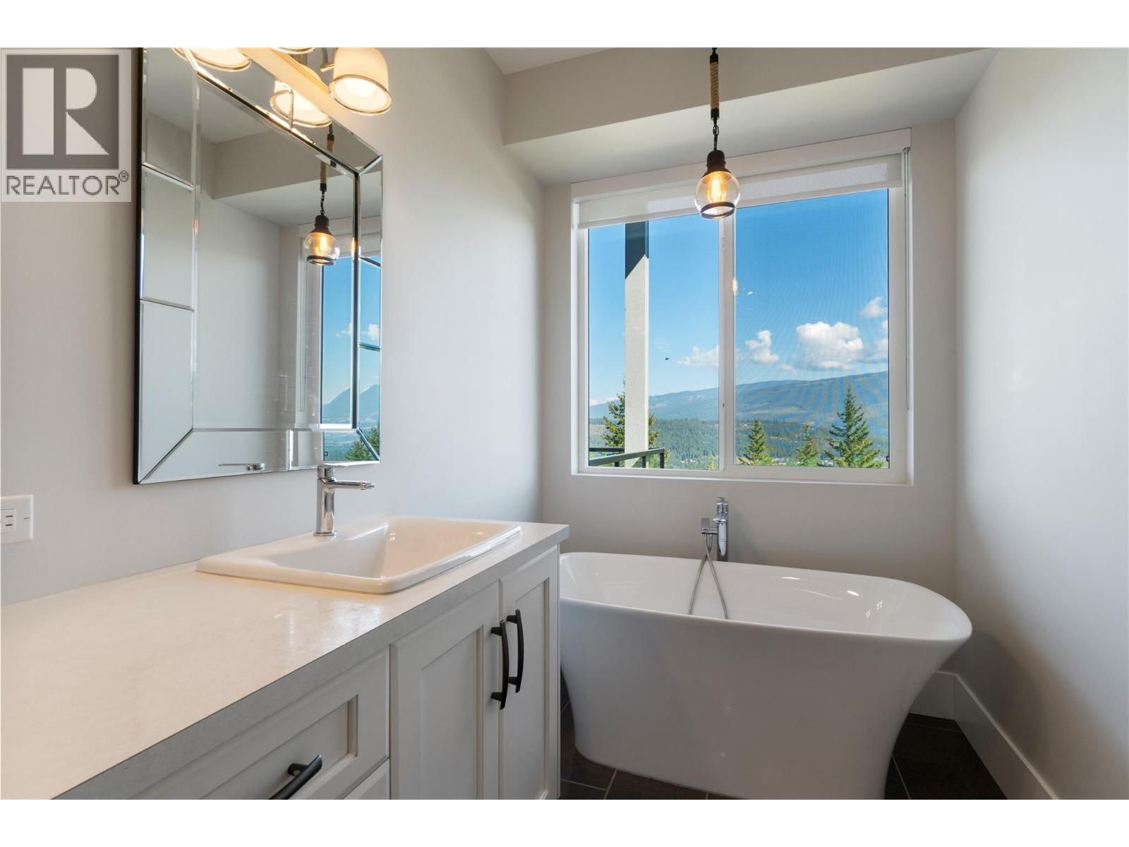 2510 Highlands Drive, Blind Bay, British Columbia  V0E 1H2 - Photo 32 - 10398799
