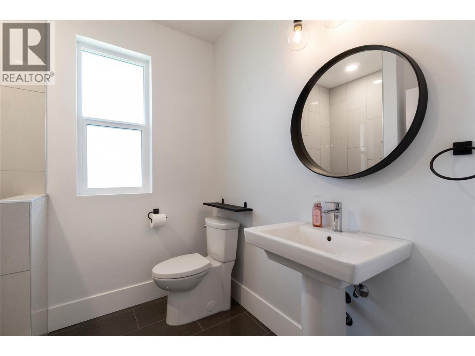 2510 Highlands Drive, Blind Bay, British Columbia  V0E 1H2 - Photo 6 - 10398799