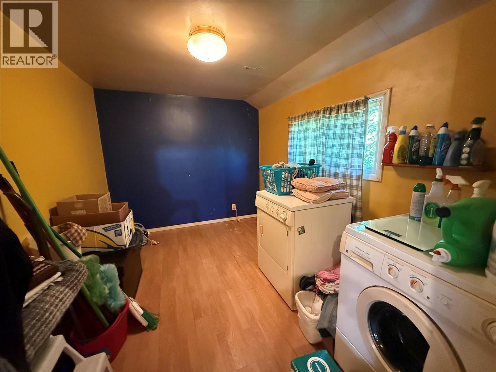 943 Mountain Street, Trail, British Columbia  V1R 3G6 - Photo 12 - 10398793