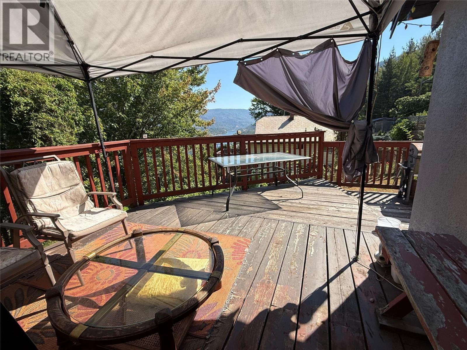 943 Mountain Street, Trail, British Columbia  V1R 3G6 - Photo 19 - 10398793