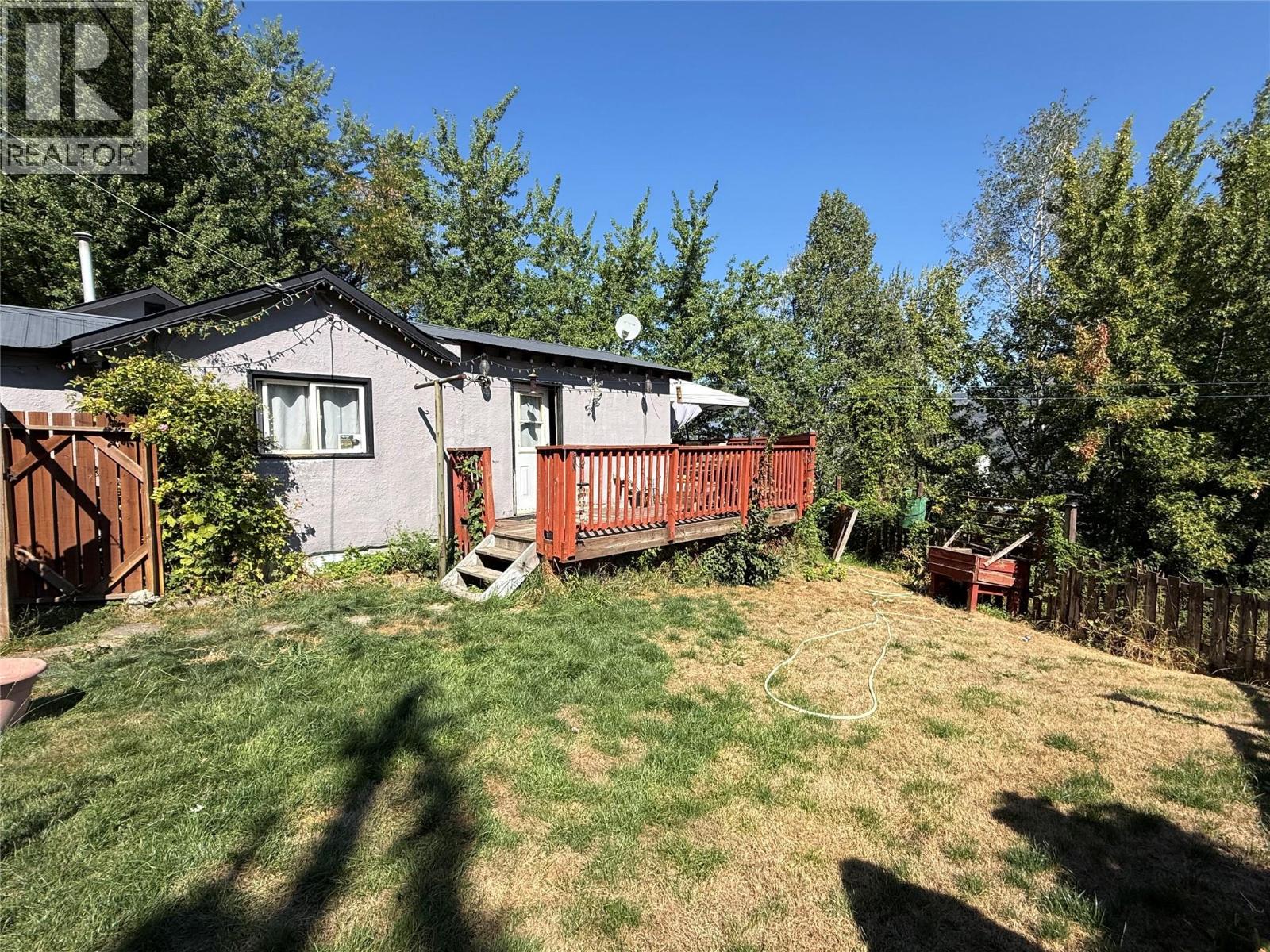 943 Mountain Street, Trail, British Columbia  V1R 3G6 - Photo 23 - 10398793
