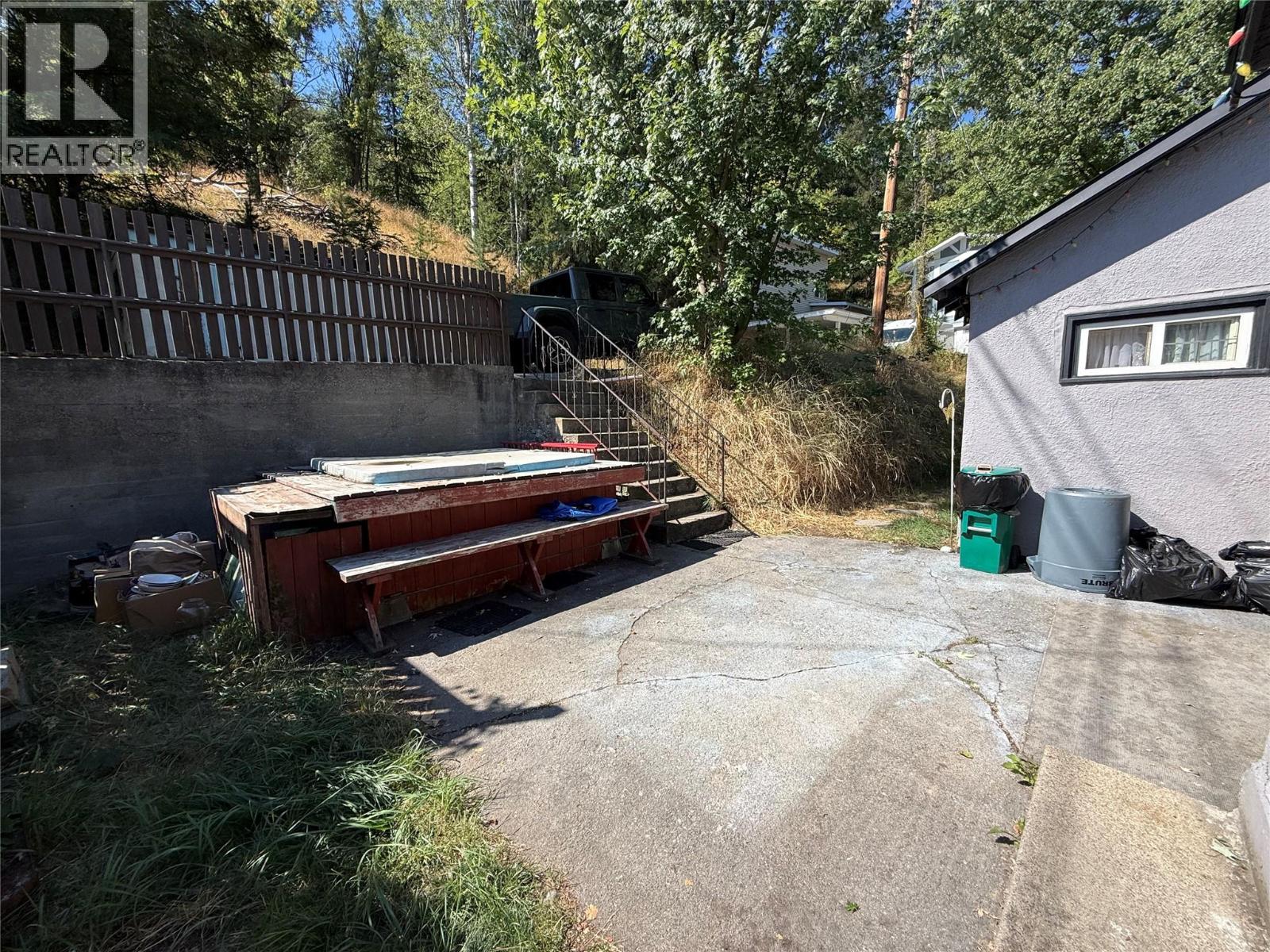 943 Mountain Street, Trail, British Columbia  V1R 3G6 - Photo 30 - 10398793