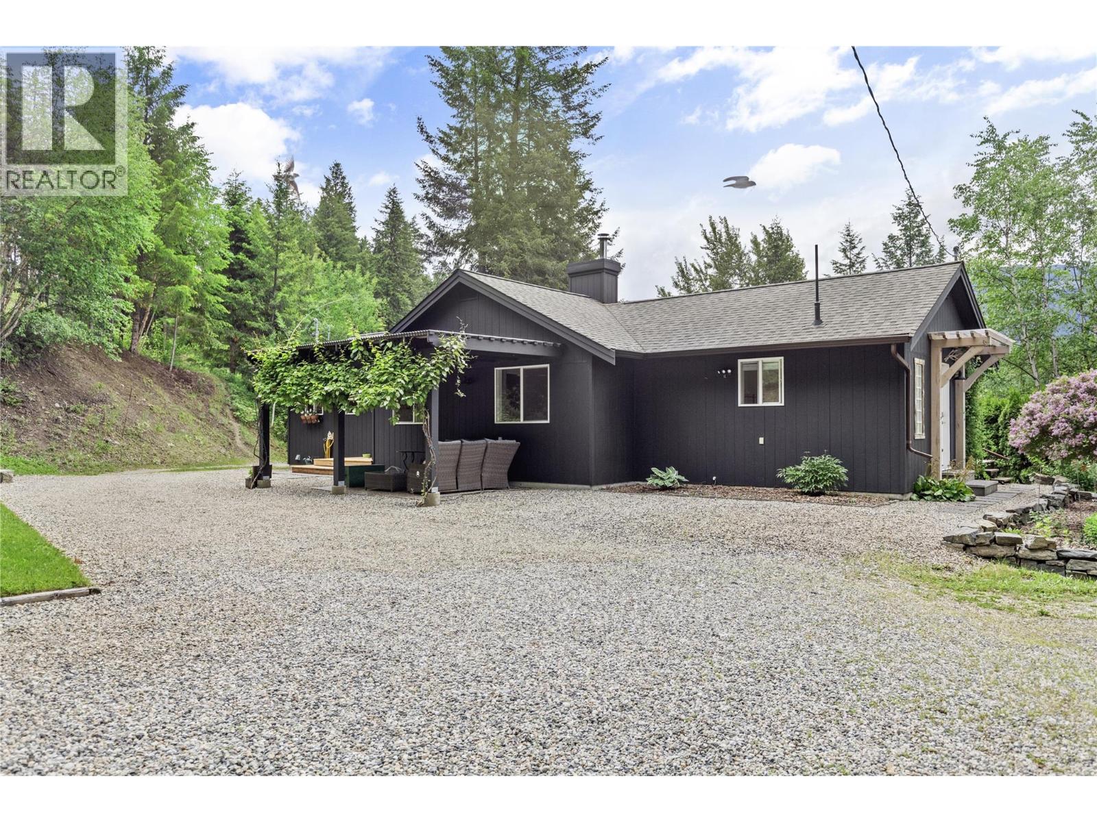 1209 Bain Road, Clearwater, British Columbia  V0E 1N1 - Photo 2 - 10398832