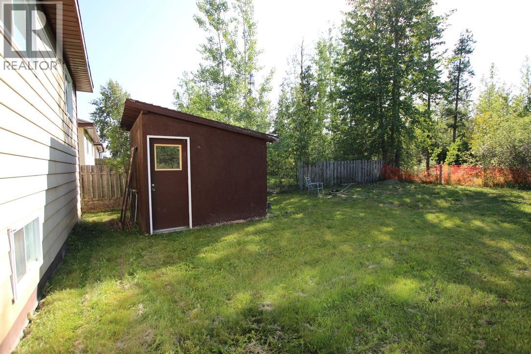 436 Bergeron Drive, Tumbler Ridge, British Columbia  V0C 2W0 - Photo 3 - 10398816