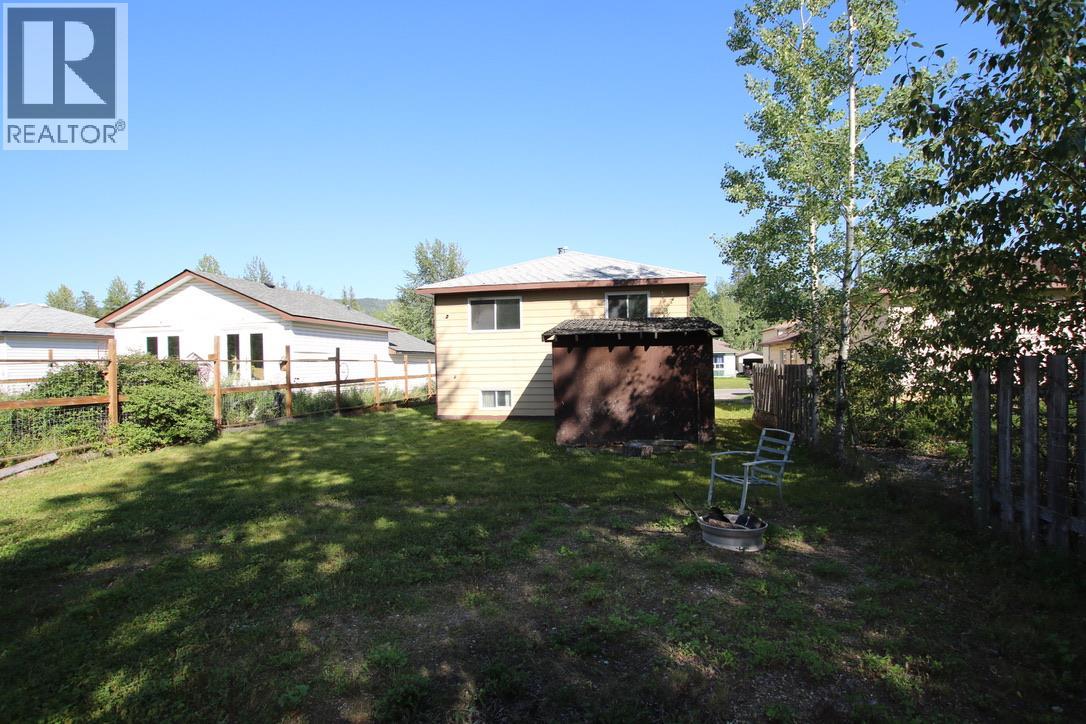 436 Bergeron Drive, Tumbler Ridge, British Columbia  V0C 2W0 - Photo 4 - 10398816