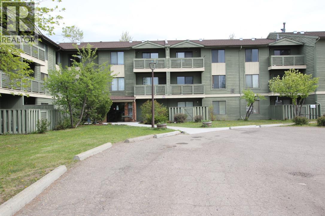 185 Chamberlain Crescent Unit# 302, Tumbler Ridge, British Columbia  V0C 2W0 - Photo 1 - 10398808