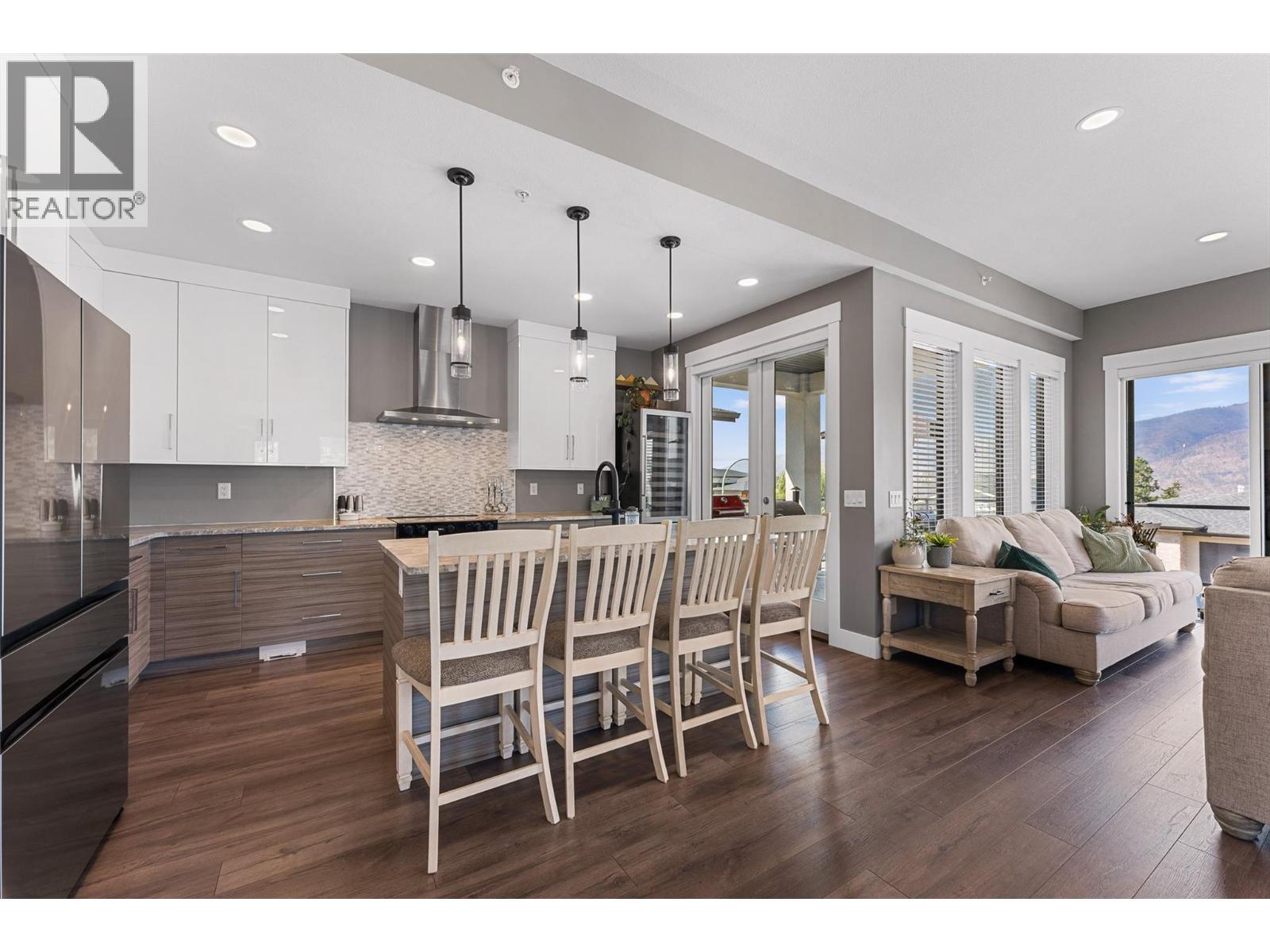 8819 Heritage Drive, Lake Country, British Columbia  V4V 2W2 - Photo 6 - 10398667