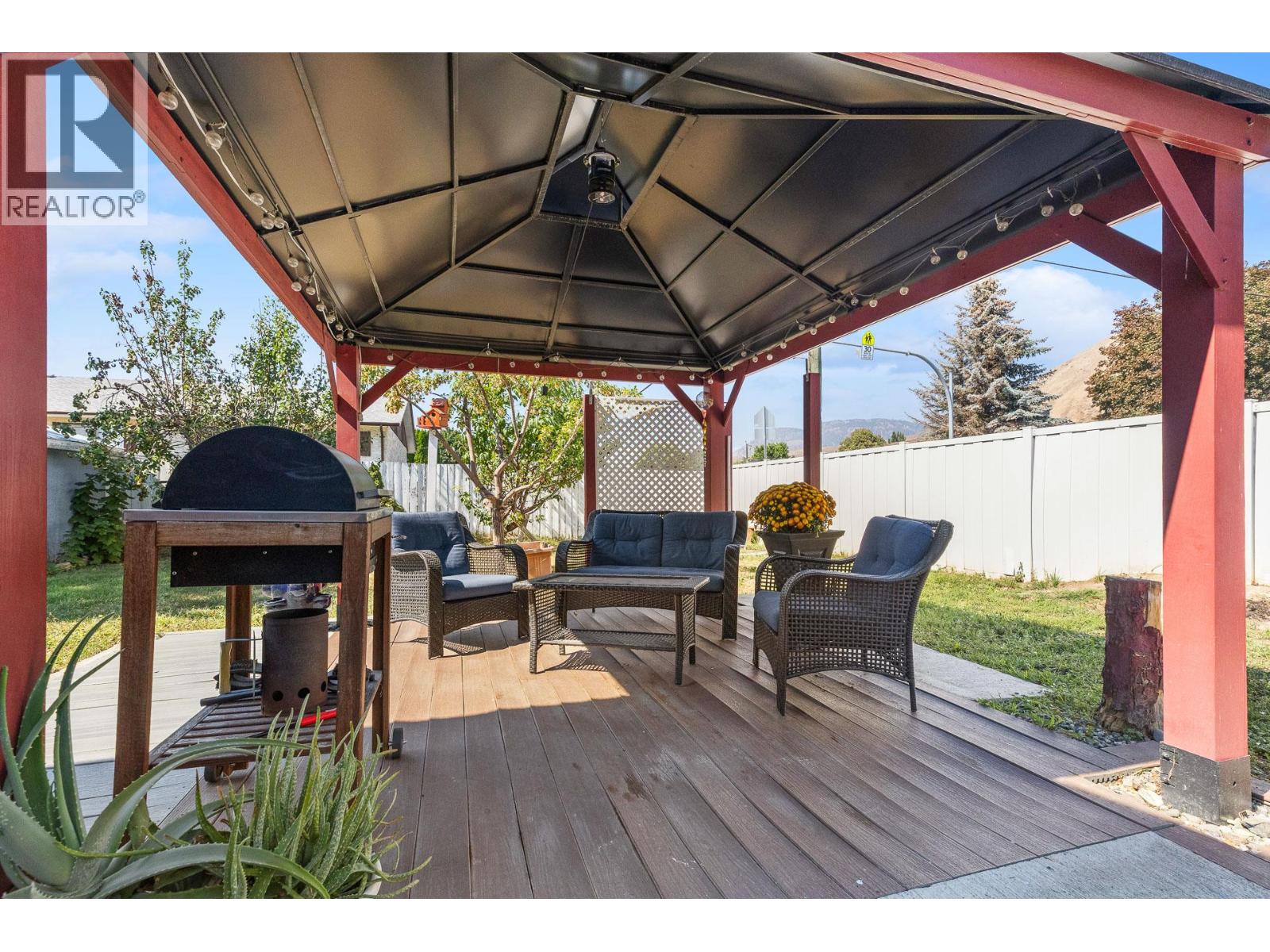 1090 Windbreak Street, Kamloops, British Columbia  V2B 5P9 - Photo 6 - 10398720