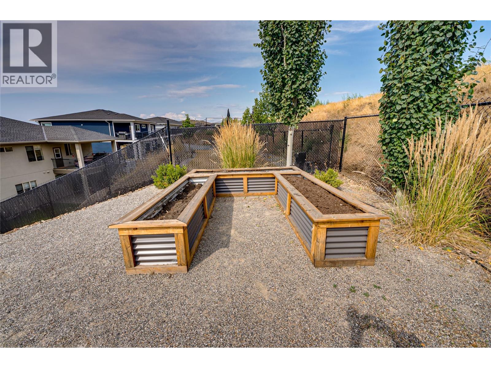 7180 Apex Drive, Vernon, British Columbia  V1B 4E4 - Photo 64 - 10397809