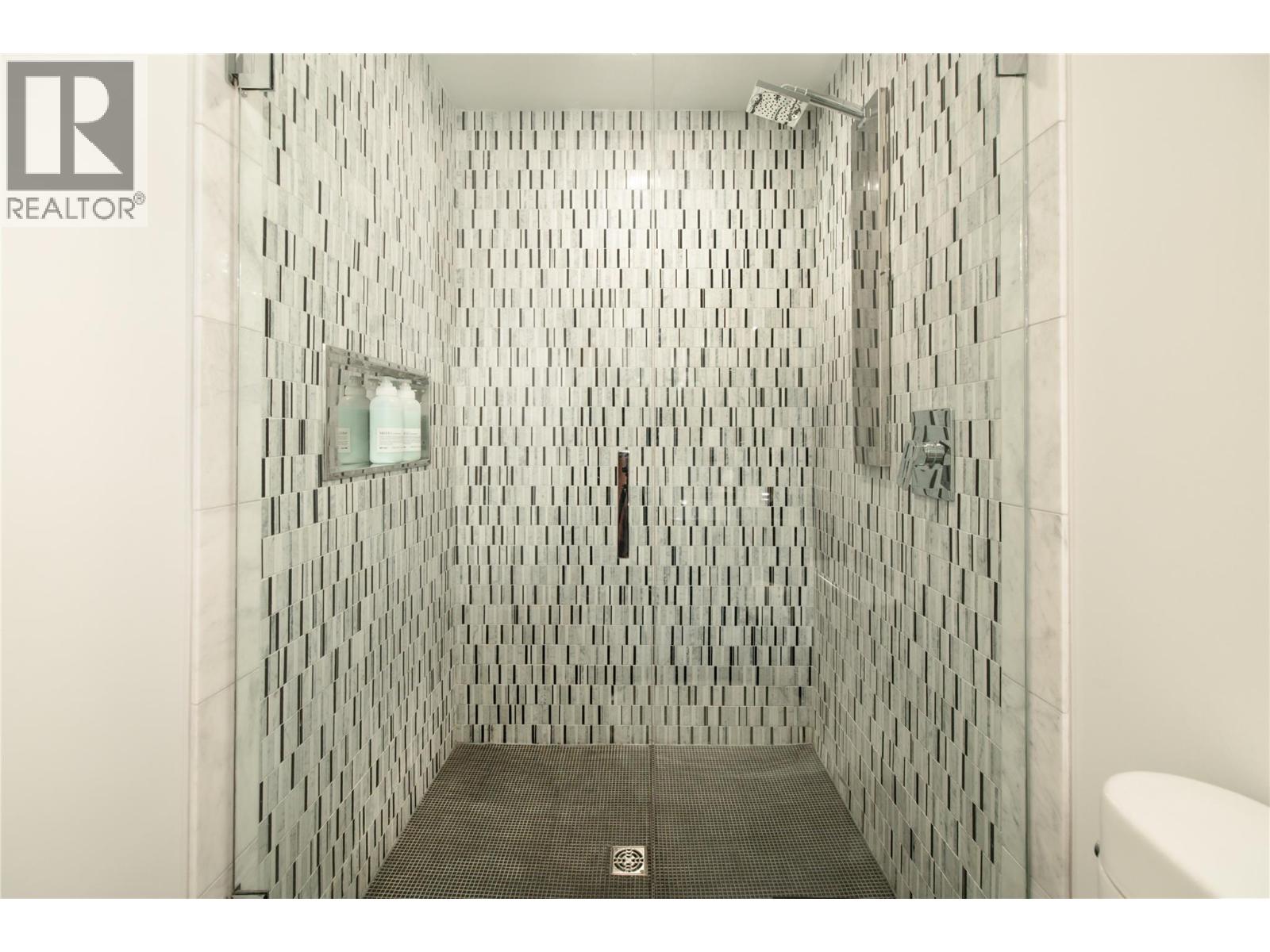 1156 Sunset Drive Unit# 123, Kelowna, British Columbia  V1Y 9R7 - Photo 24 - 10398368