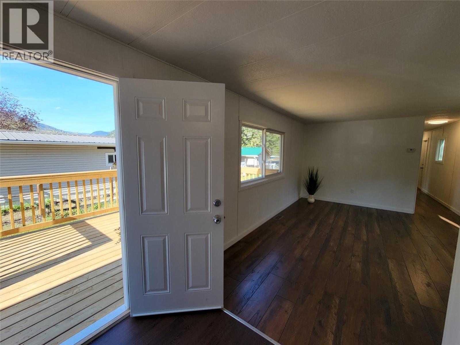 1514 Highway 3a Unit# 3, Keremeos, British Columbia  V0X 1N6 - Photo 19 - 10398801