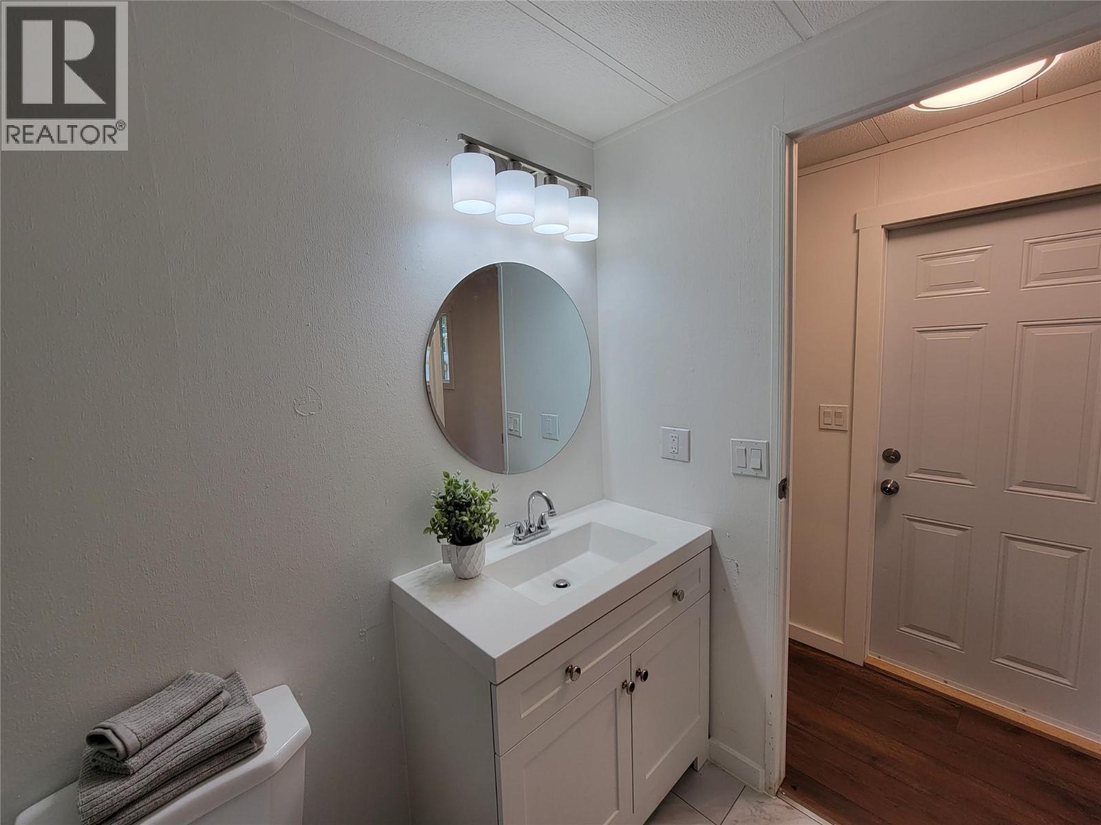 1514 Highway 3a Unit# 3, Keremeos, British Columbia  V0X 1N6 - Photo 32 - 10398801
