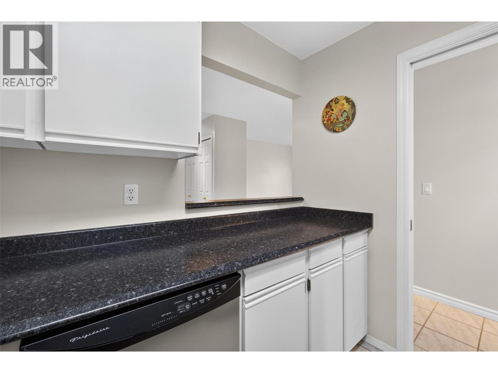 3160 De Montreuil Court Unit# 400, Kelowna, British Columbia  V1W 3W3 - Photo 11 - 10395801