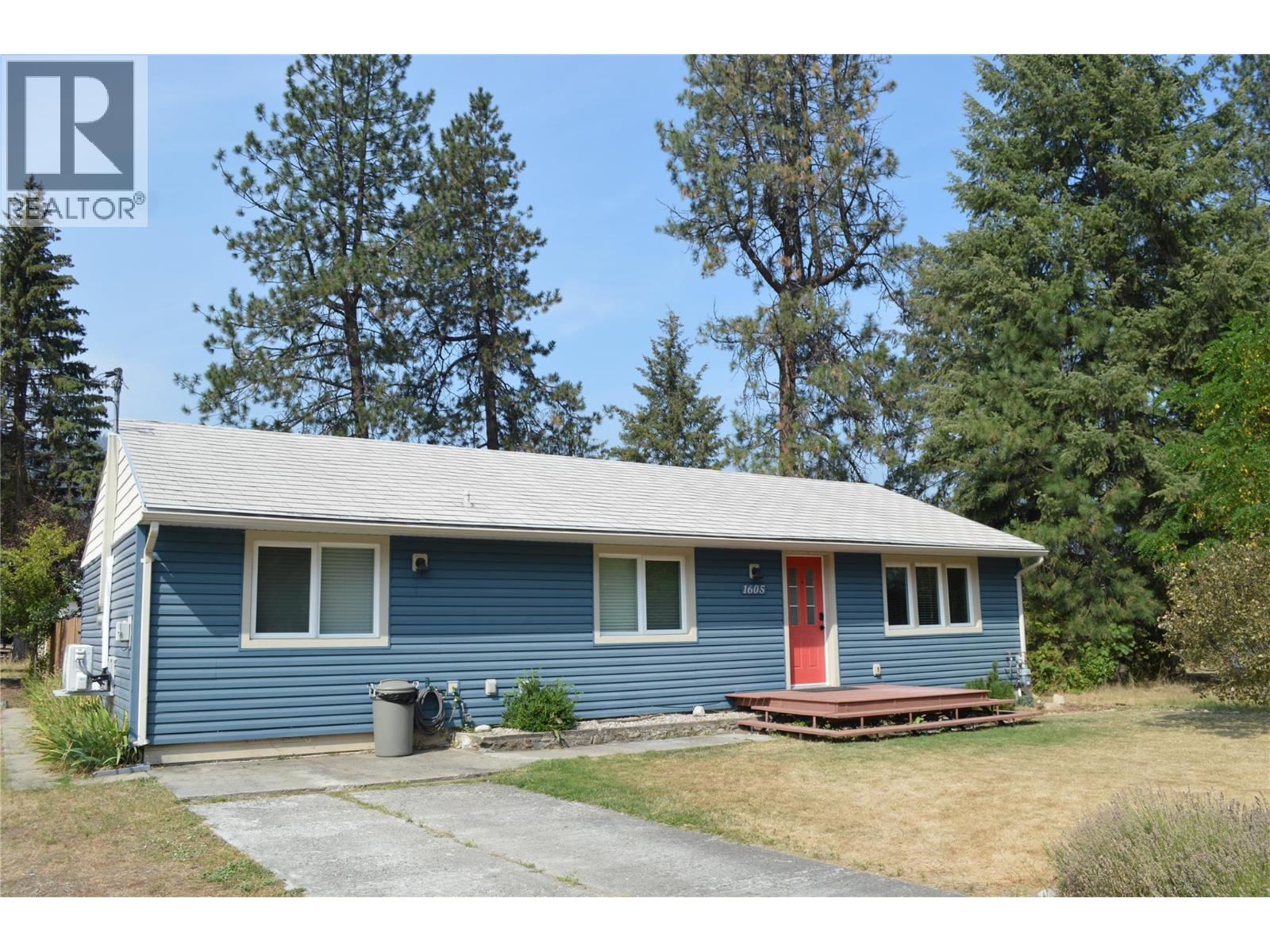 1605 Neimi Road, Christina Lake, British Columbia  V0H 1E0 - Photo 1 - 10398502